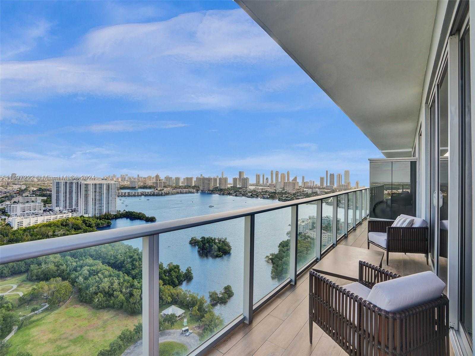 Small Image of 16385 BISCAYNE BLVD #3201/LPH01, North Miami Beach Number 25