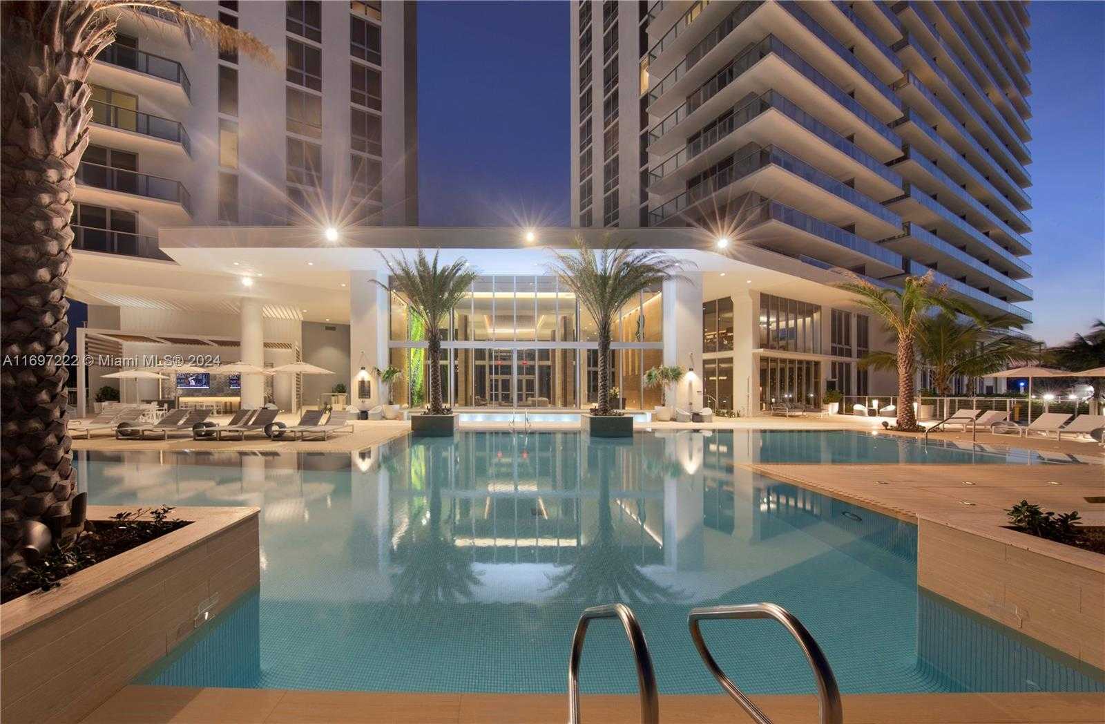 Small Image of 16385 BISCAYNE BLVD #3201/LPH01, North Miami Beach Number 35
