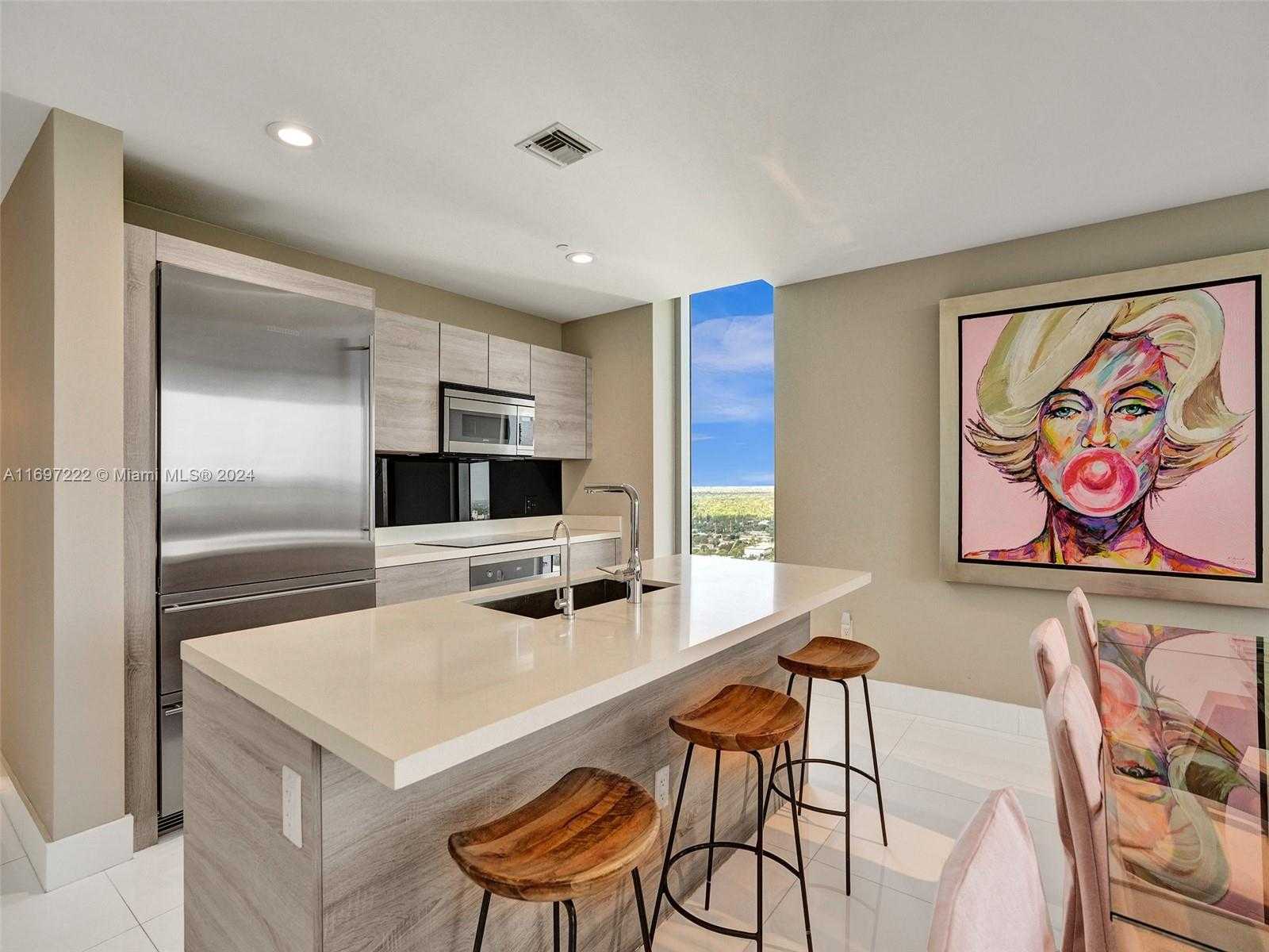 Small Image of 16385 BISCAYNE BLVD #3201/LPH01, North Miami Beach Number 5