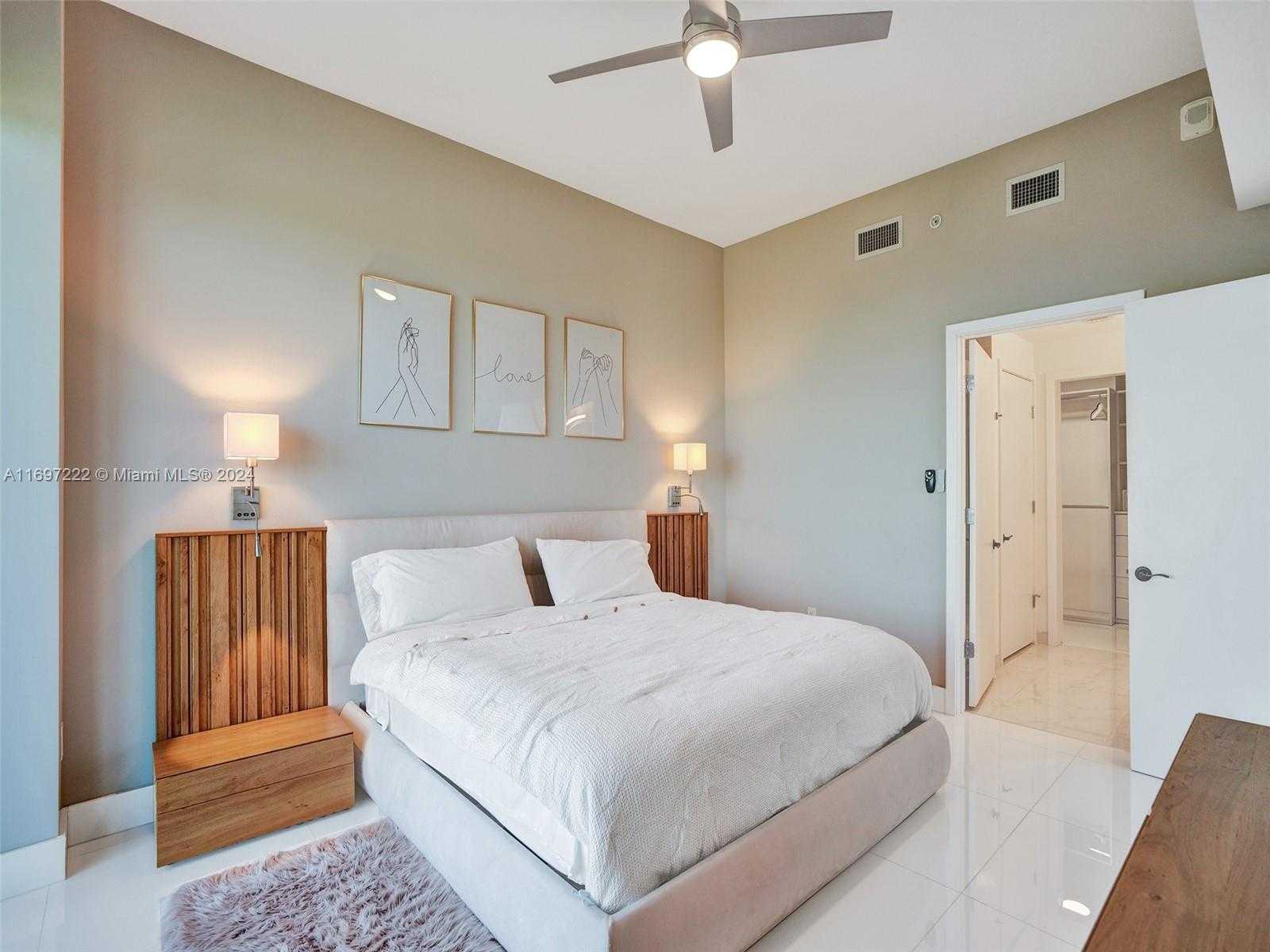 Small Image of 16385 BISCAYNE BLVD #3201/LPH01, North Miami Beach Number 9