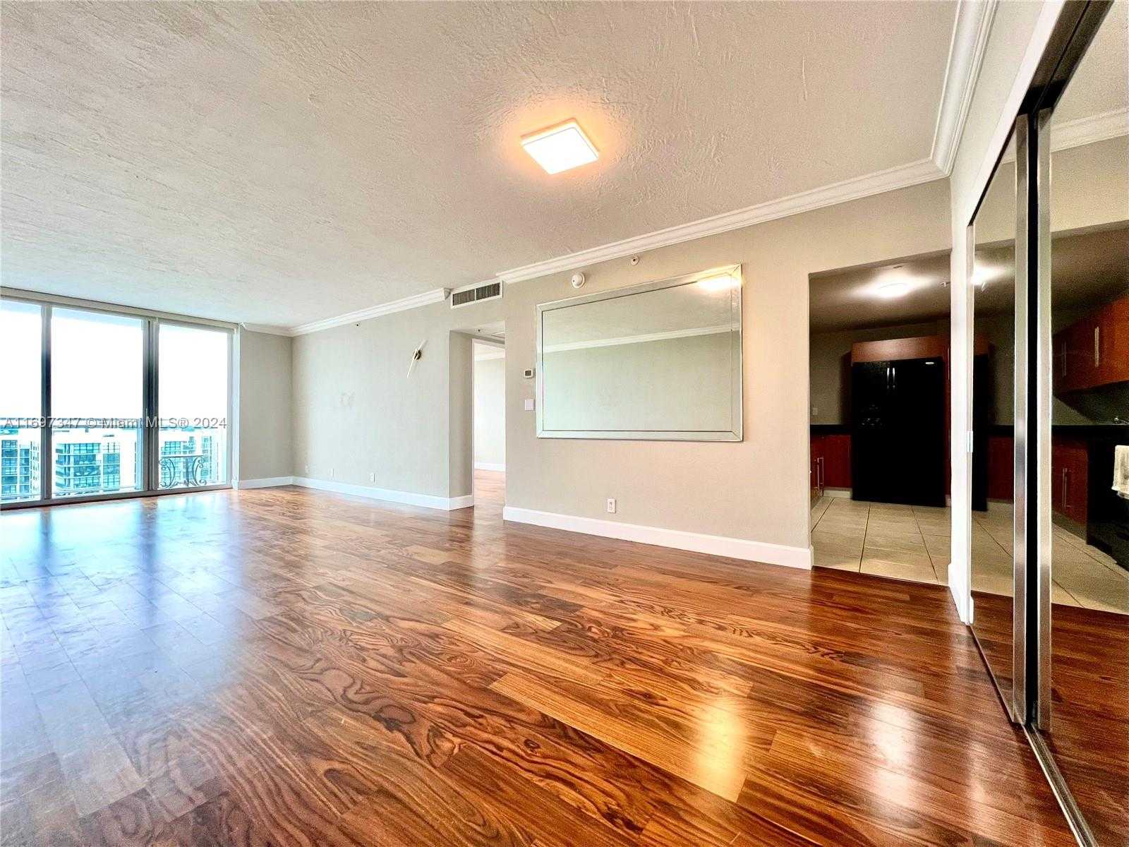Small Image of 3000 SOUTH OCEAN DR #1012, Hollywood Number 3