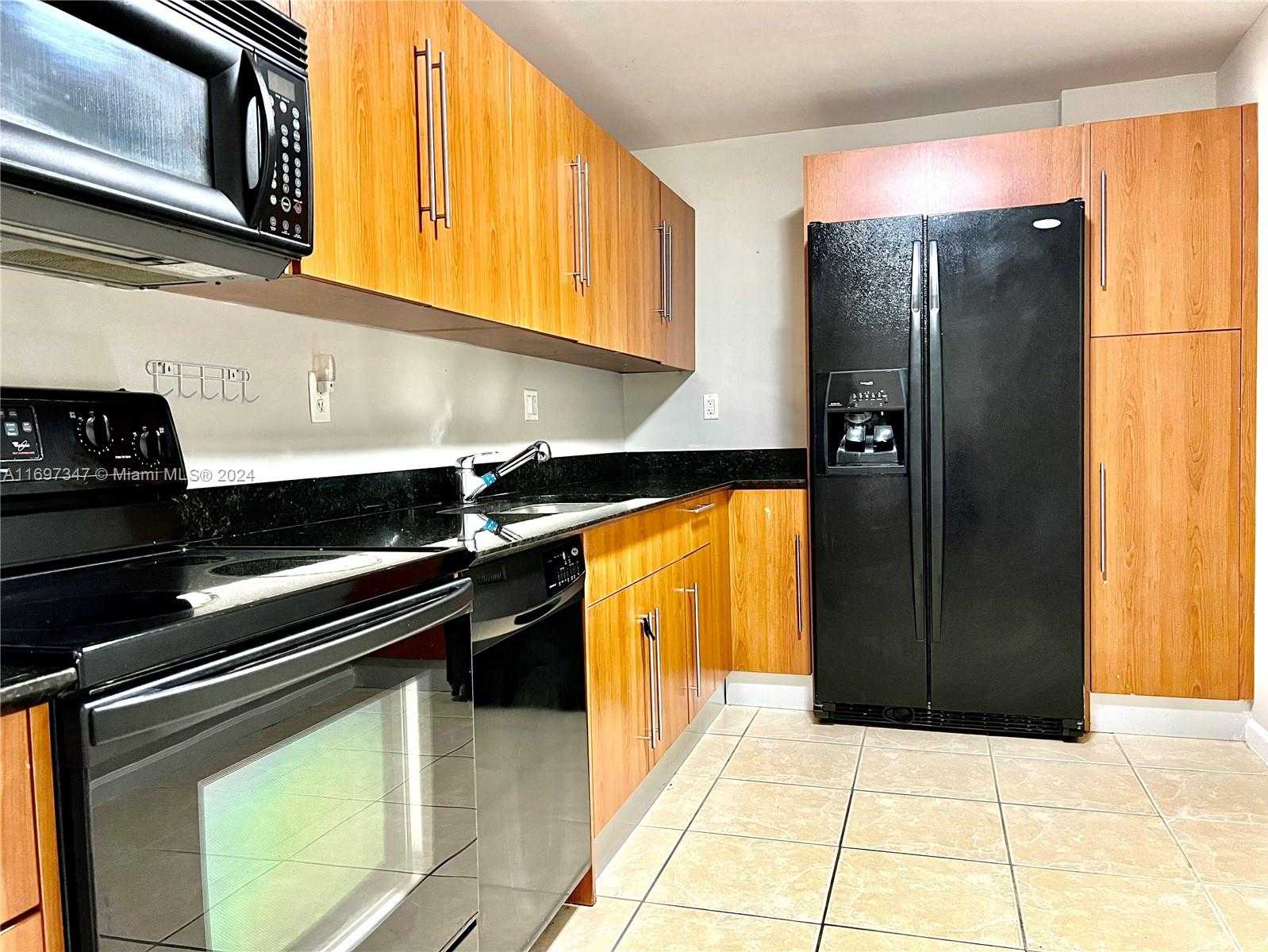 Small Image of 3000 SOUTH OCEAN DR #1012, Hollywood Number 8