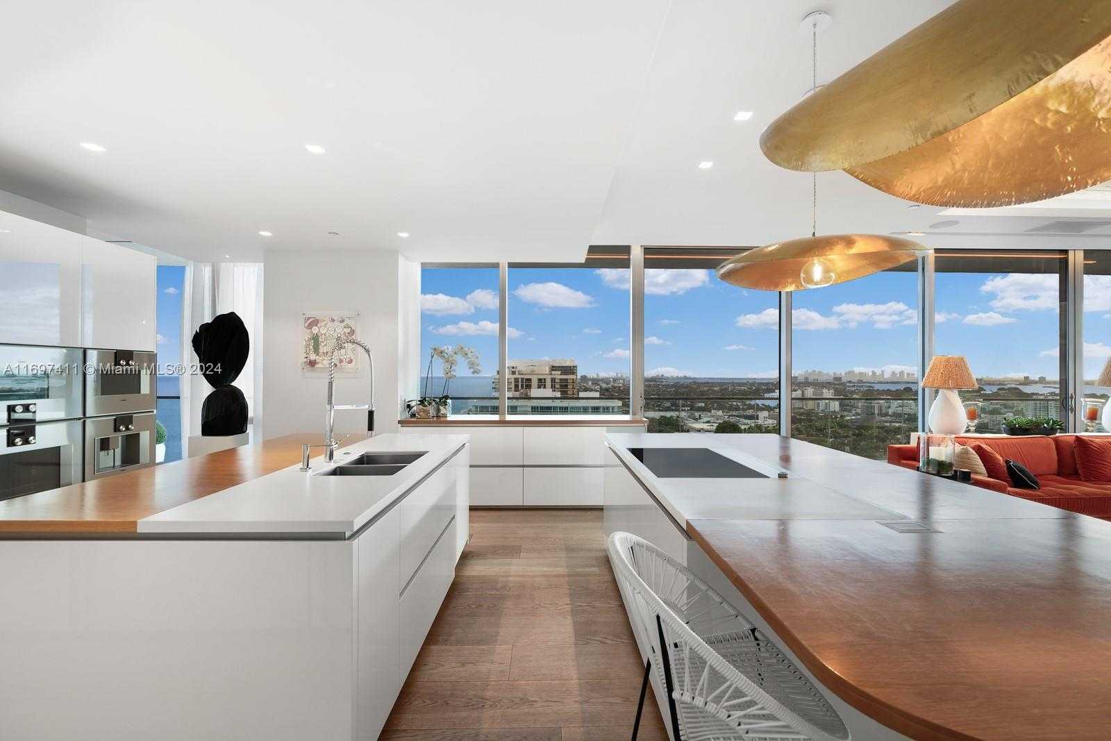 Small Image of 10201 COLLINS AVE #2601, Bal Harbour Number 14