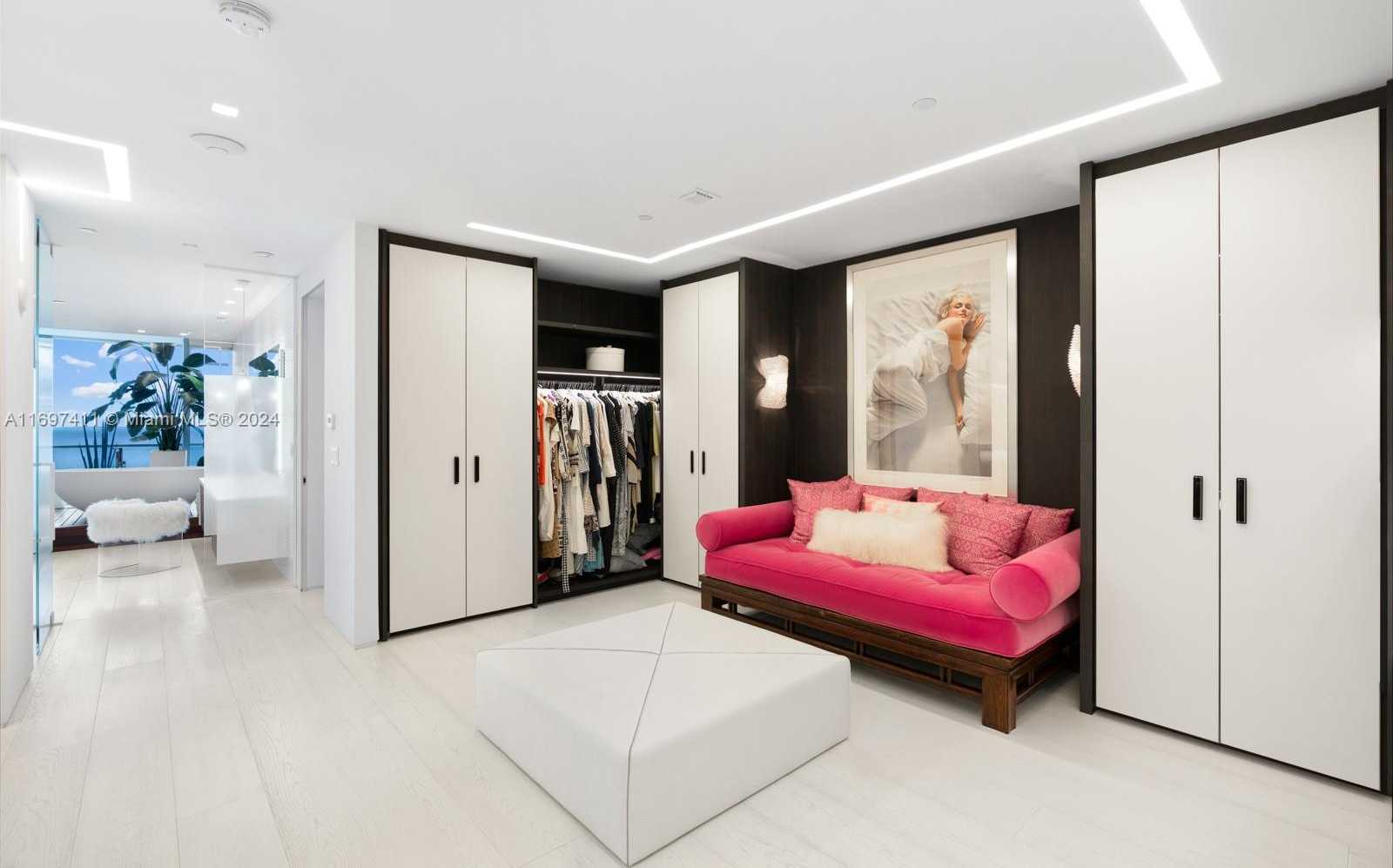 Small Image of 10201 COLLINS AVE #2601, Bal Harbour Number 31