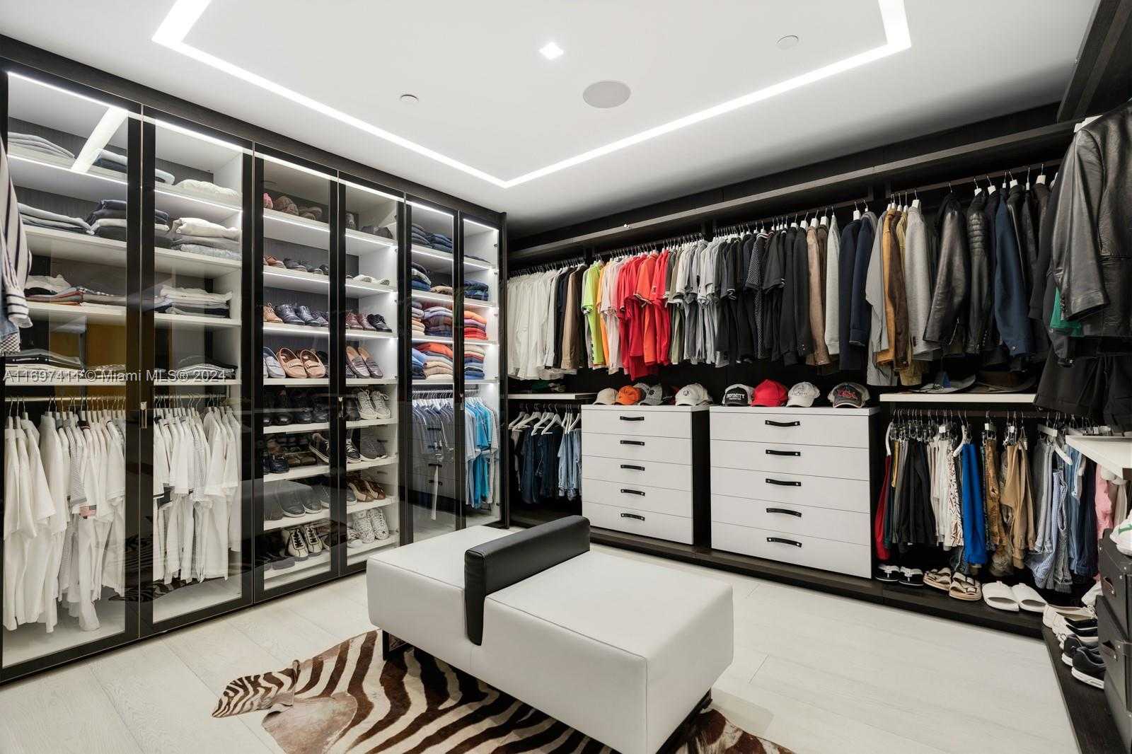 Small Image of 10201 COLLINS AVE #2601, Bal Harbour Number 32
