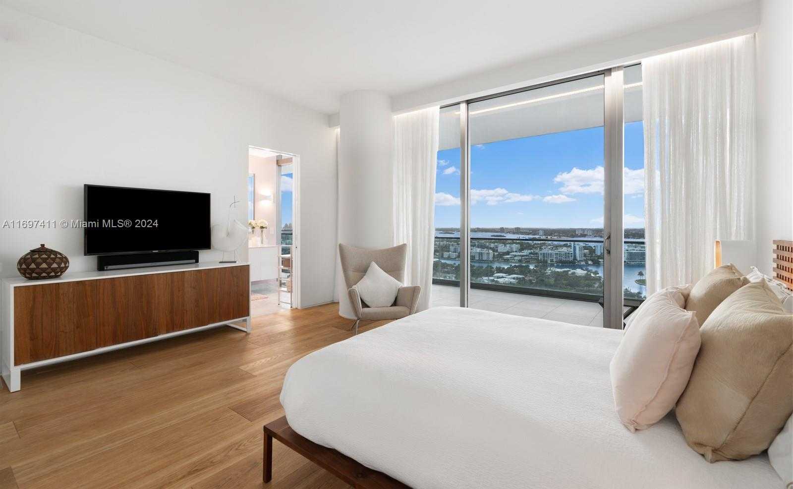 Small Image of 10201 COLLINS AVE #2601, Bal Harbour Number 36