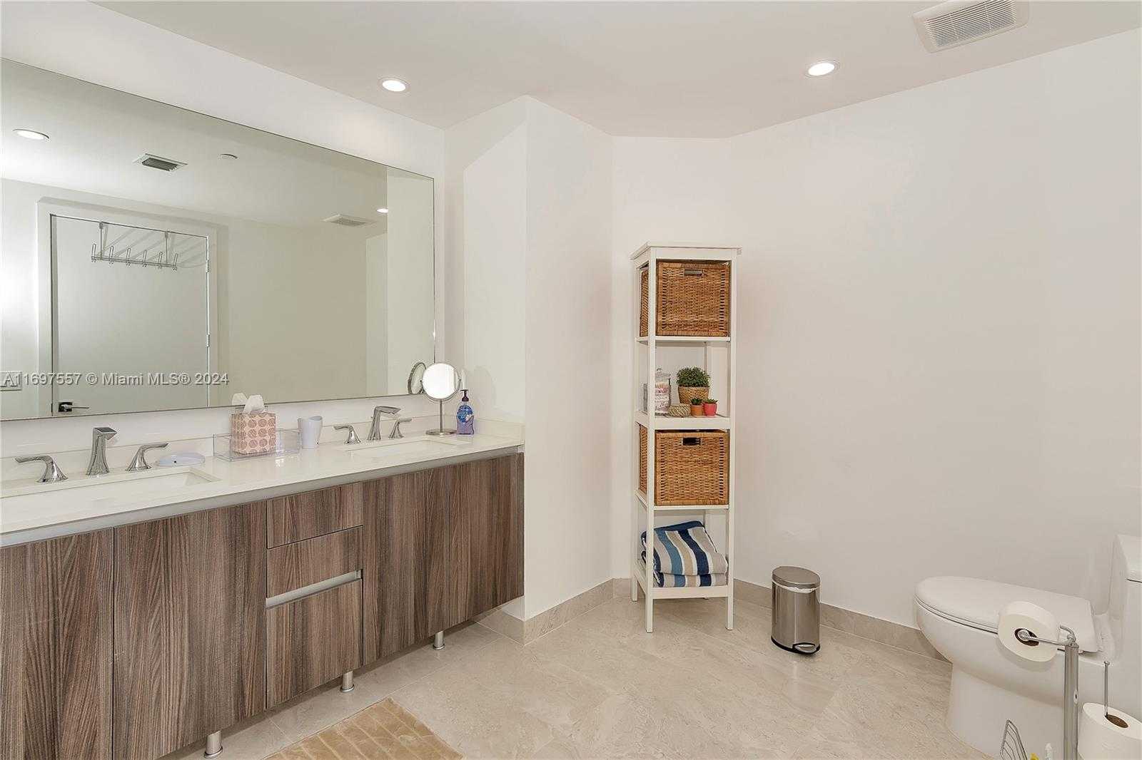 Small Image of 488 NORTH EAST 18TH ST #1700, Miami Number 14