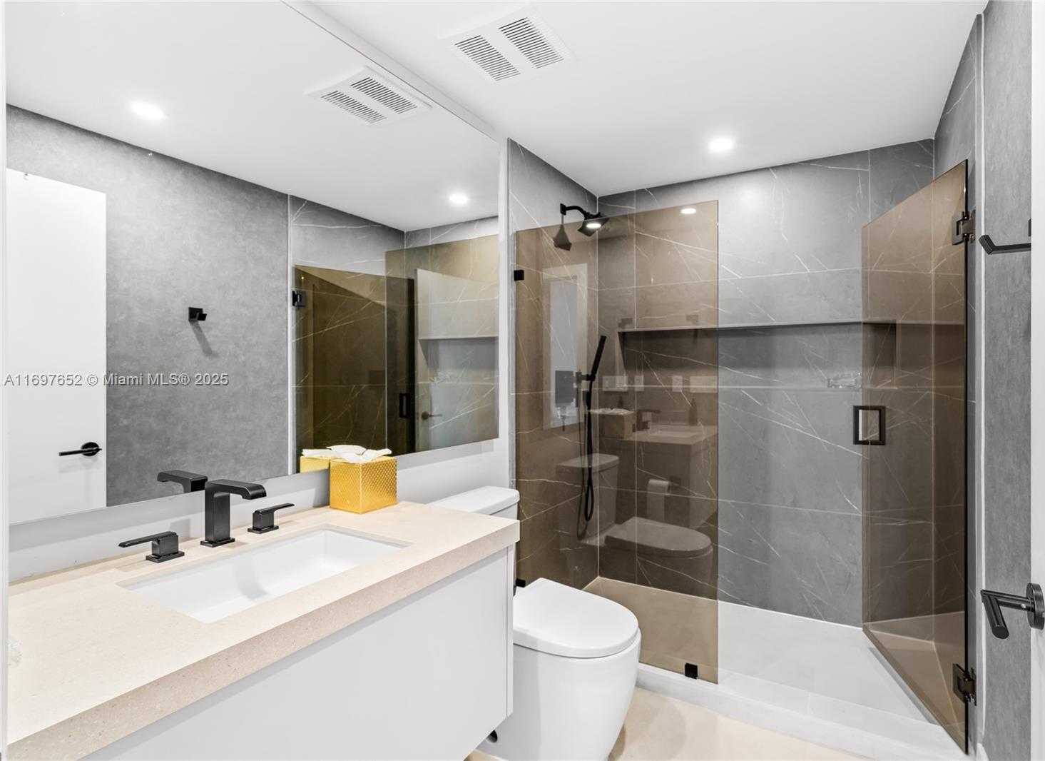 Small Image of 17875 COLLINS AVE #1801, Sunny Isles Beach Number 40