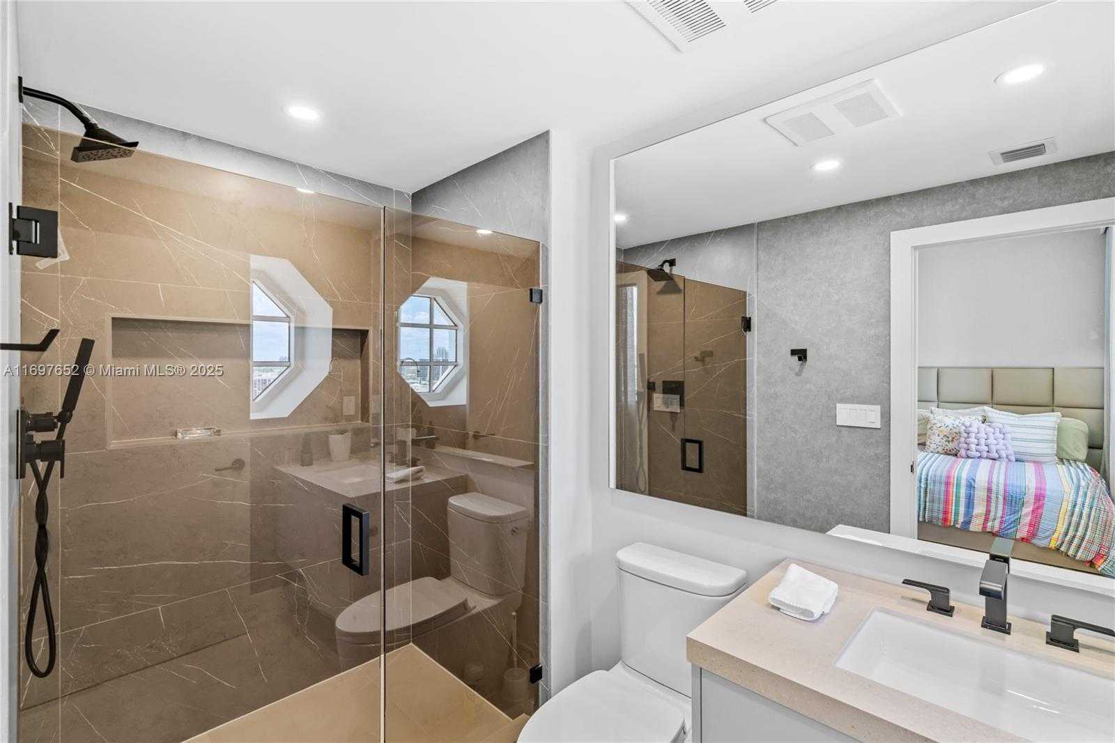 Small Image of 17875 COLLINS AVE #1801, Sunny Isles Beach Number 46