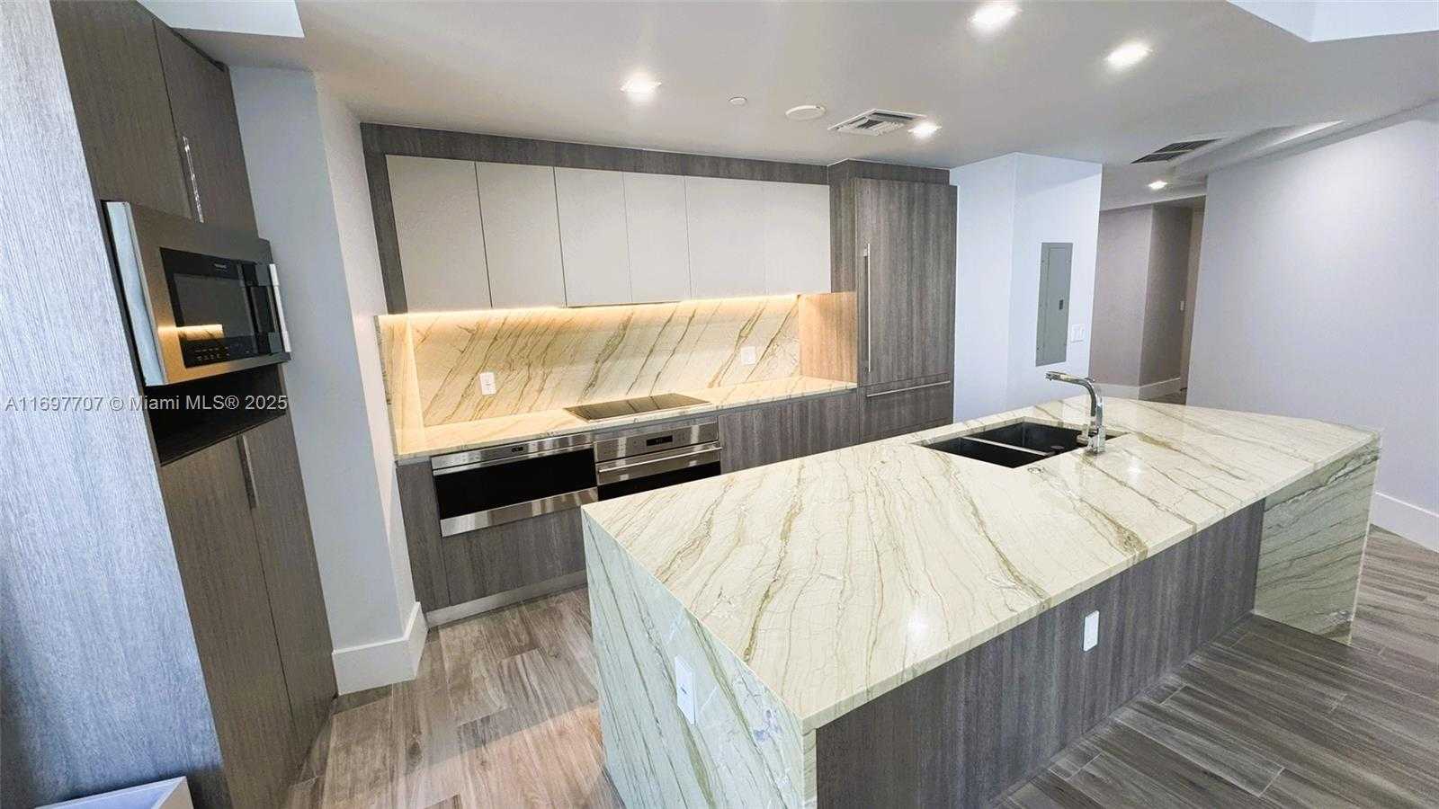 Small Image of 801 SOUTH MIAMI AVE #3205/04, Miami Number 8