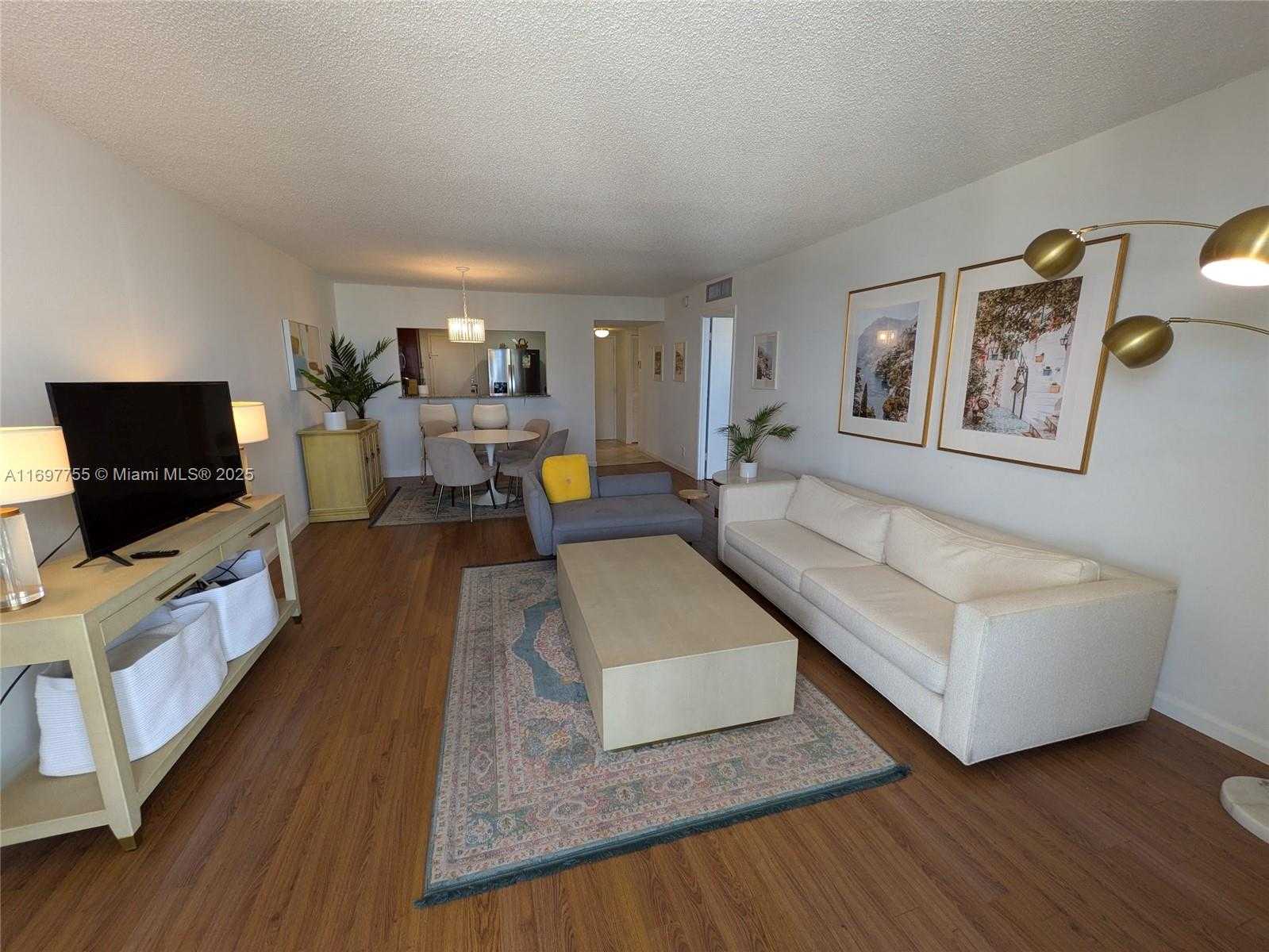 Small Image of 437 GOLDEN ISLES DR #15F, Hallandale Beach Number 6