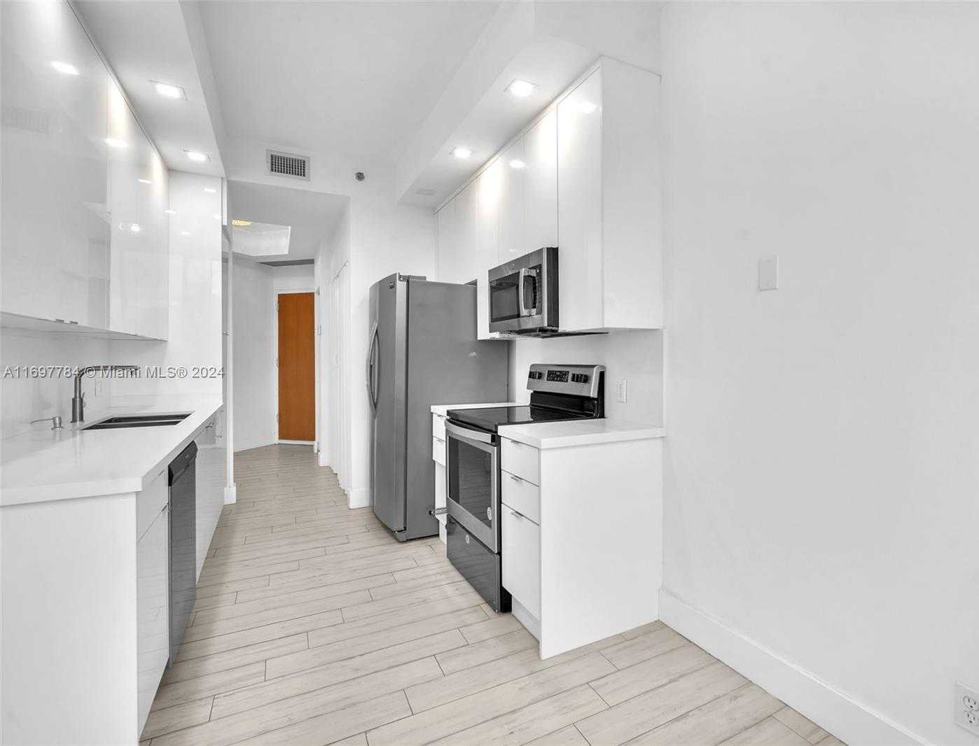 Small Image of 20185 EAST COUNTRY CLUB DR #206, Aventura Number 11