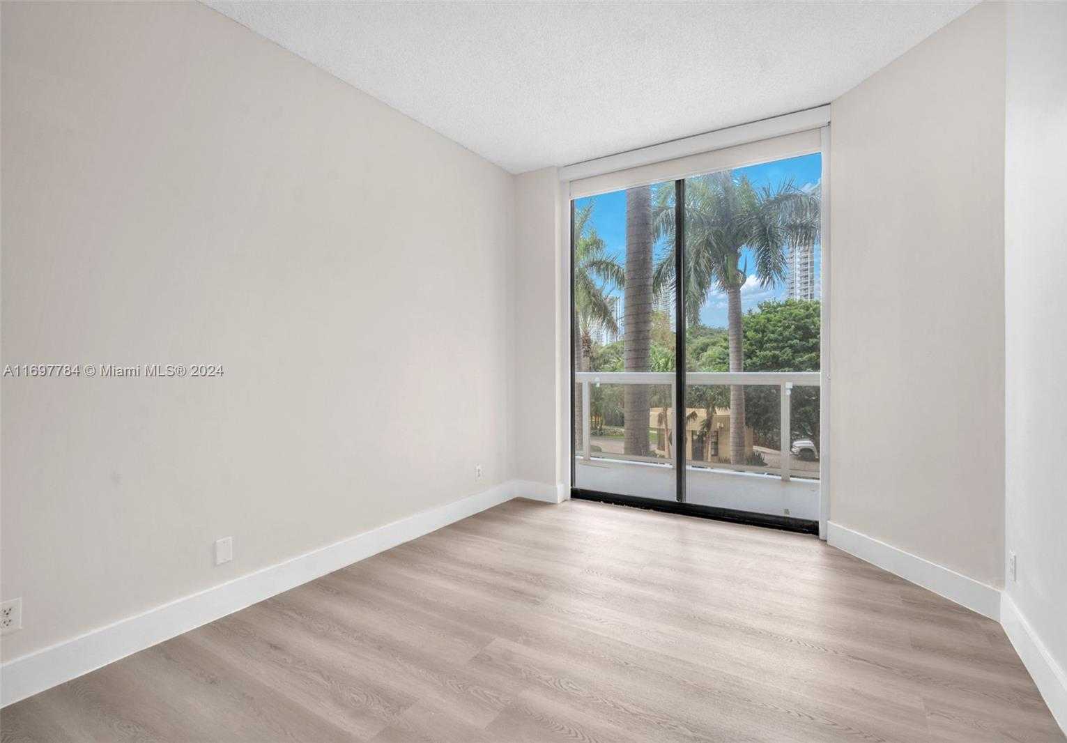 Small Image of 20185 EAST COUNTRY CLUB DR #206, Aventura Number 21