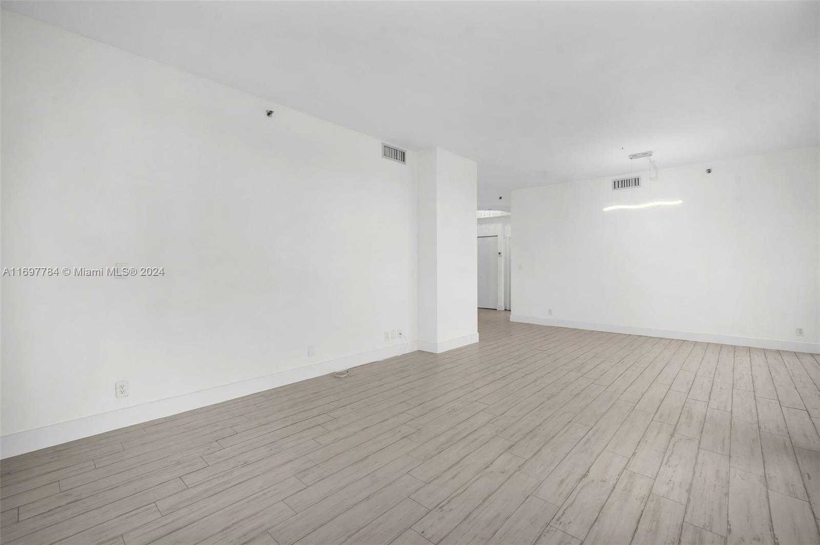 Small Image of 20185 EAST COUNTRY CLUB DR #206, Aventura Number 25