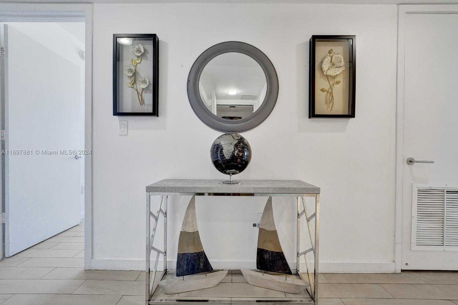 Small Image of 2600 E Hallandale Beach Blvd, Hallandale Beach, FL 33009, USA Number 10
