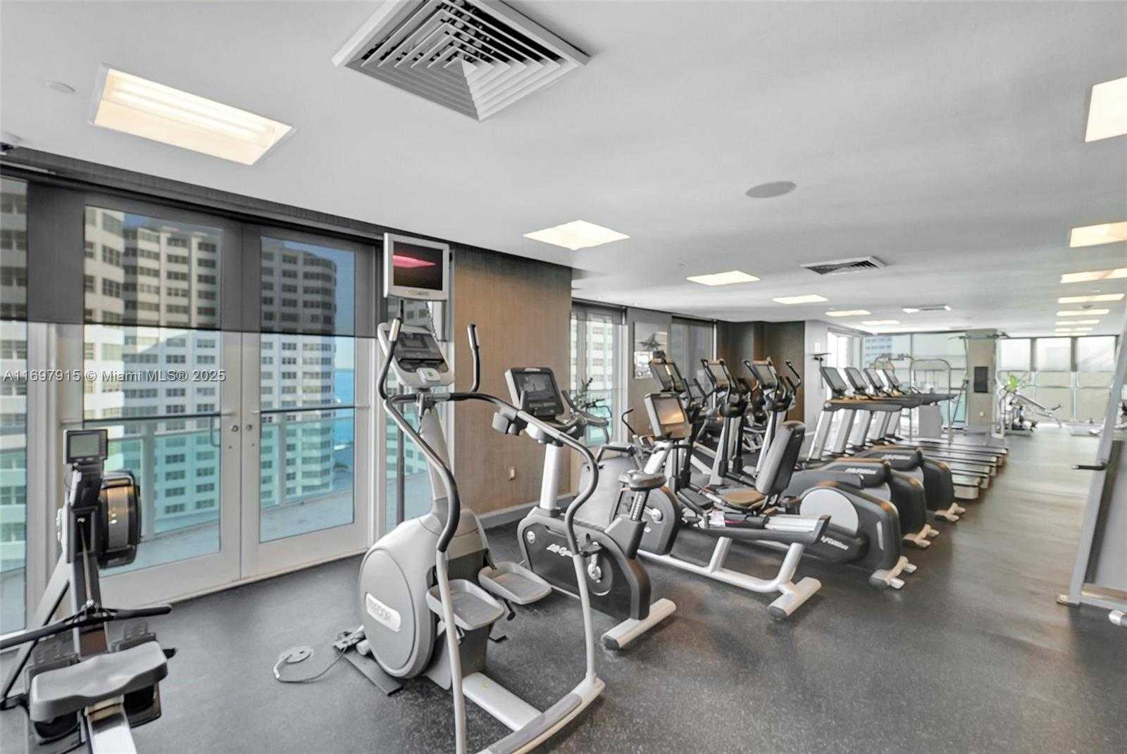 Small Image of 950 BRICKELL BAY DR #1102, Miami Number 26