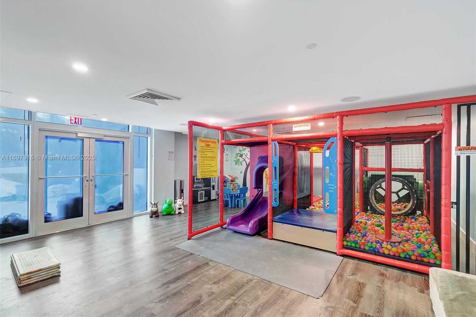 Small Image of 950 BRICKELL BAY DR #1102, Miami Number 29