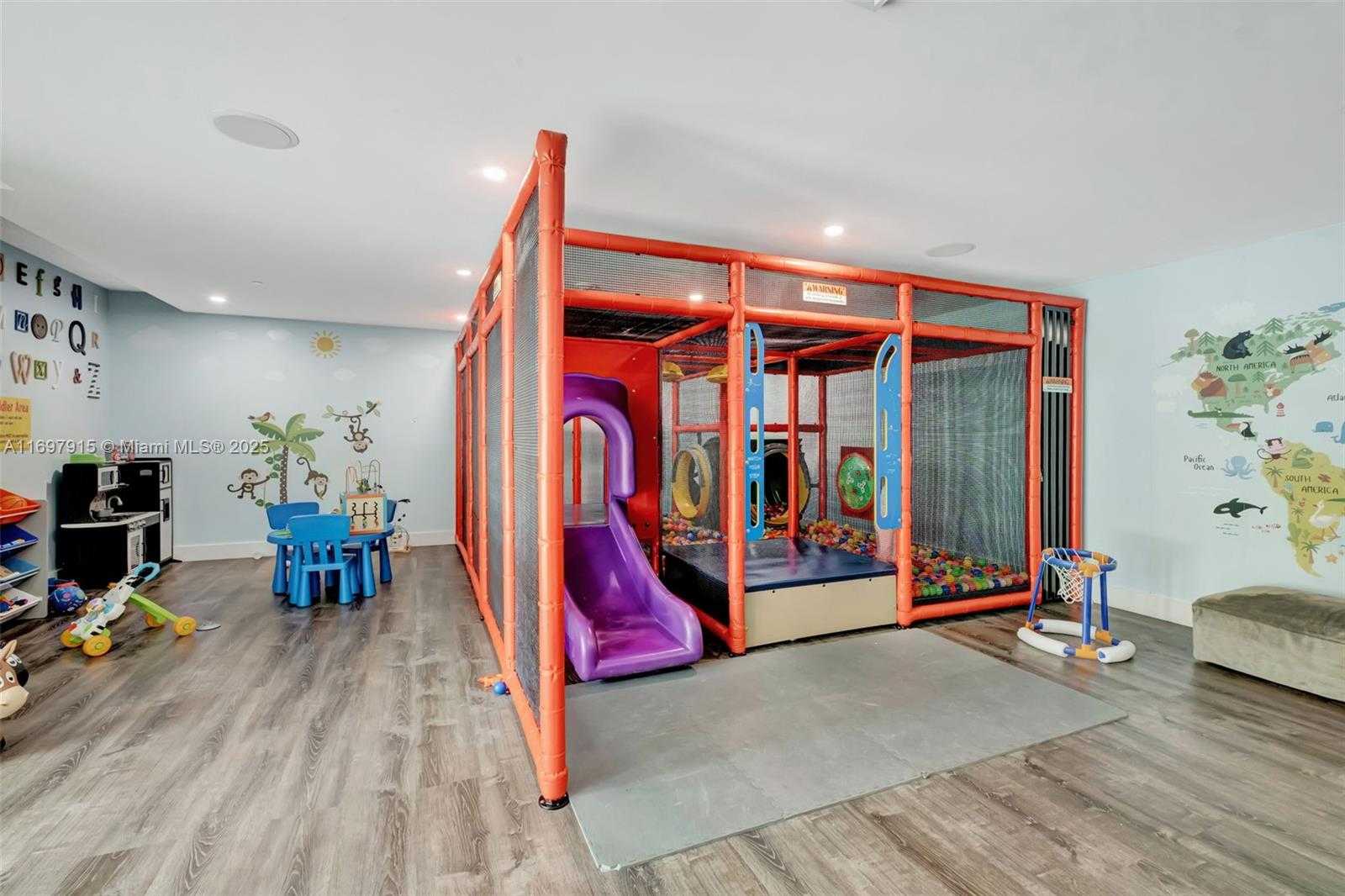 Small Image of 950 BRICKELL BAY DR #1102, Miami Number 30