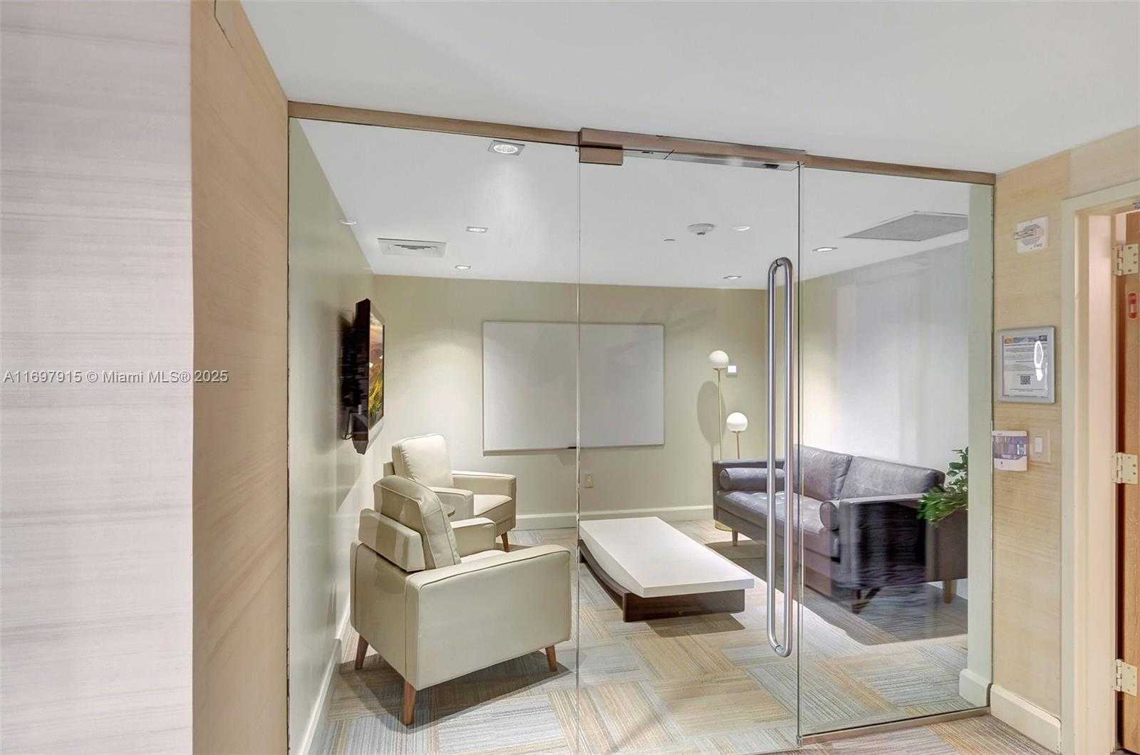 Small Image of 950 BRICKELL BAY DR #1102, Miami Number 31