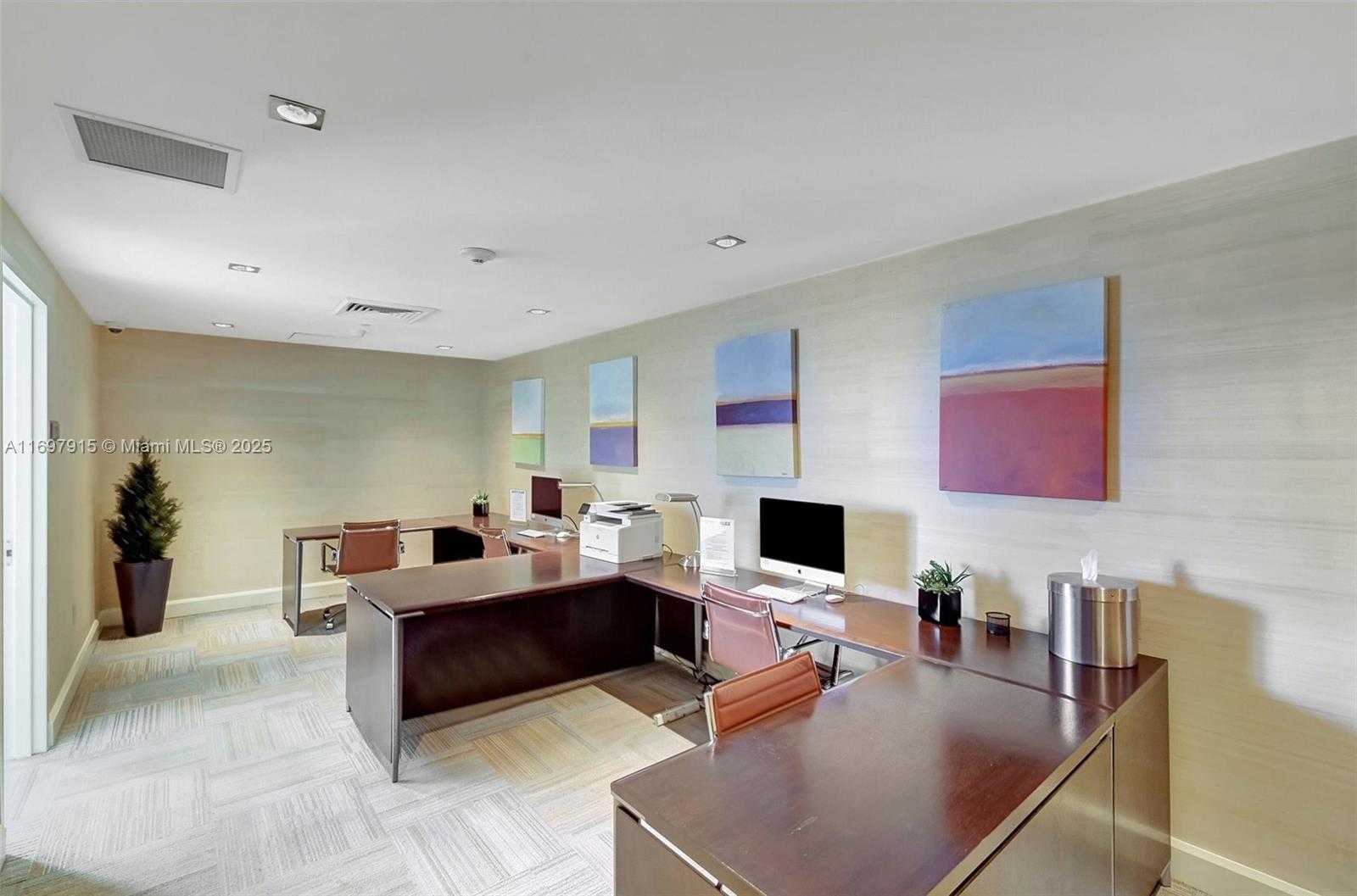 Small Image of 950 BRICKELL BAY DR #1102, Miami Number 32
