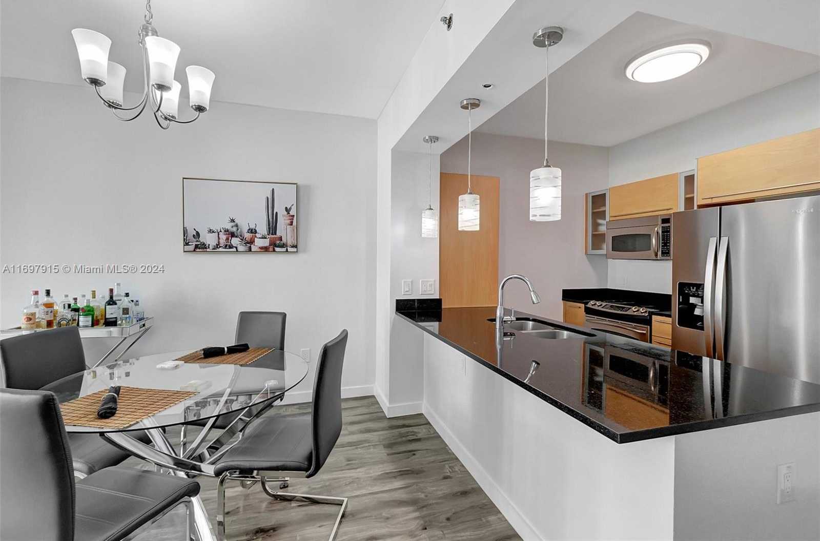 Small Image of 950 BRICKELL BAY DR #1102, Miami Number 6