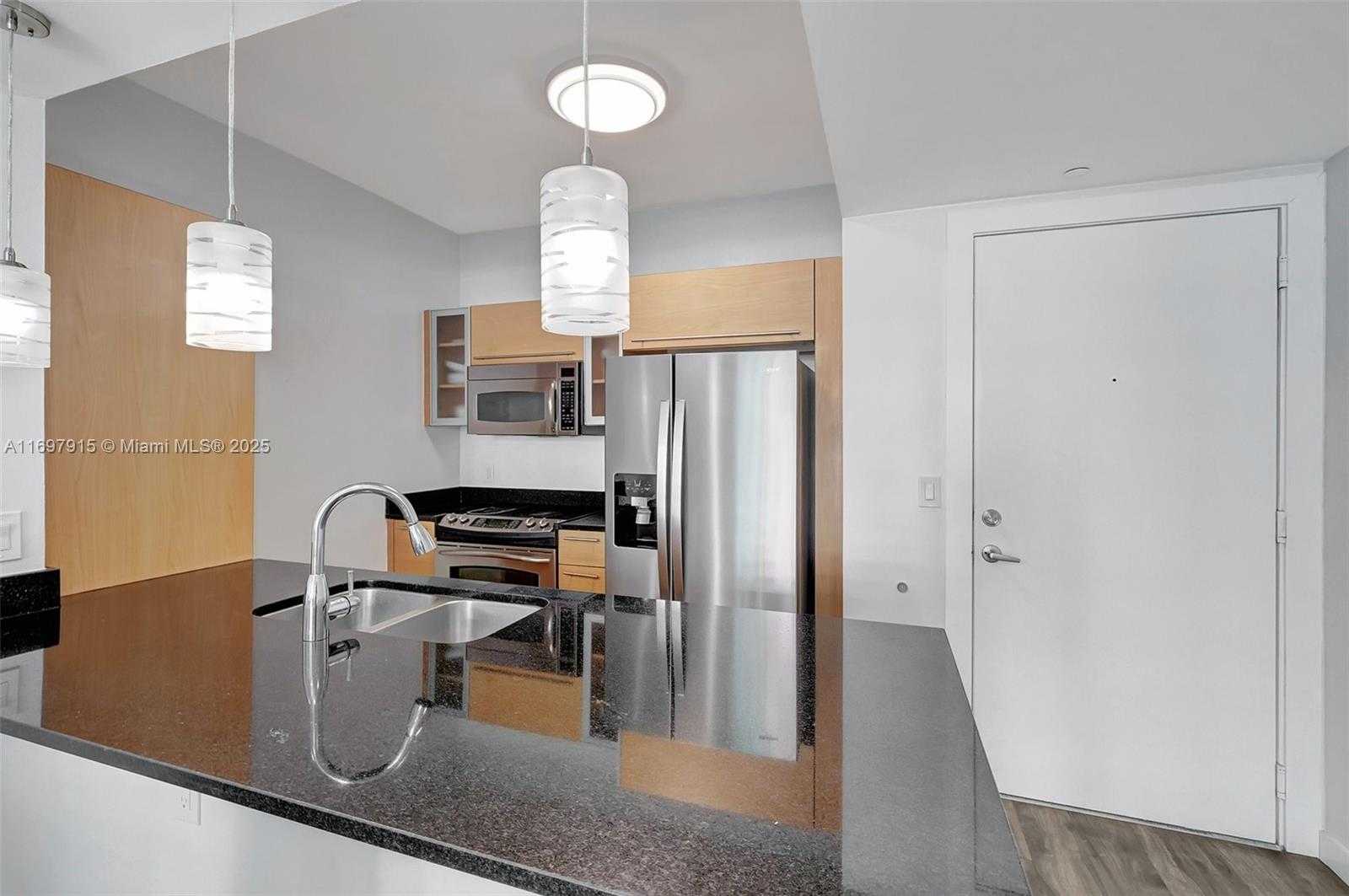 Small Image of 950 BRICKELL BAY DR #1102, Miami Number 8