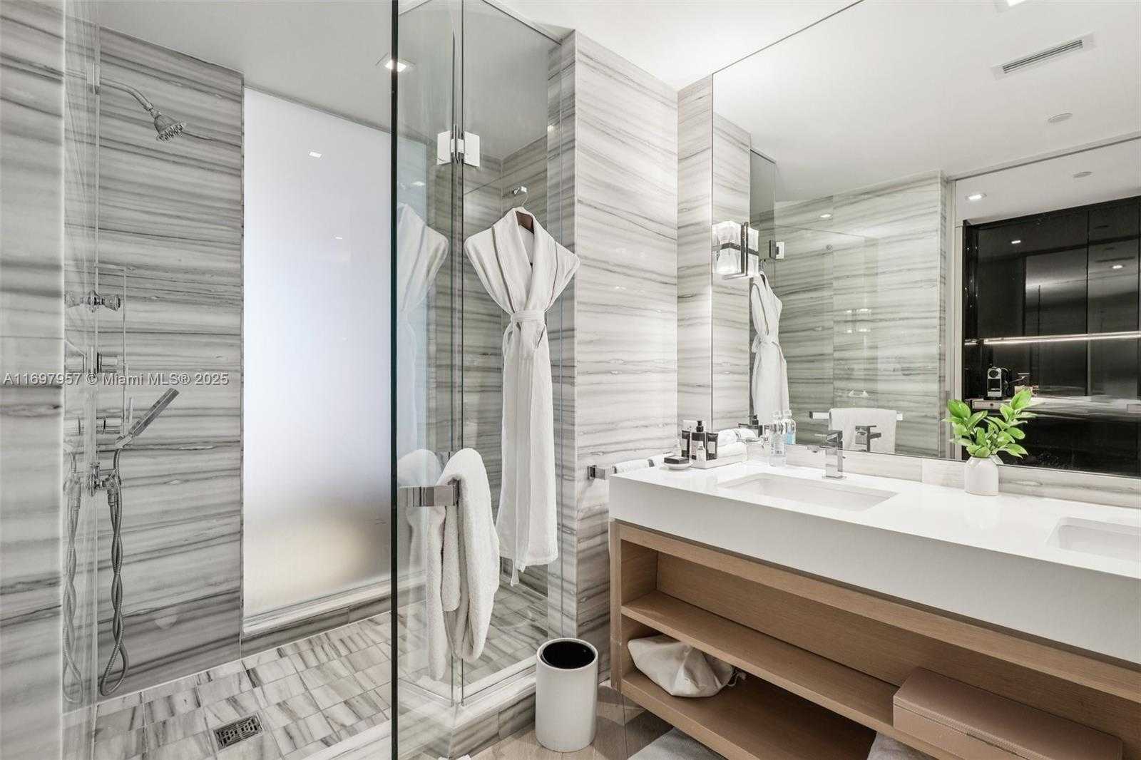Small Image of 2201 COLLINS AVE #623, Miami Beach Number 10