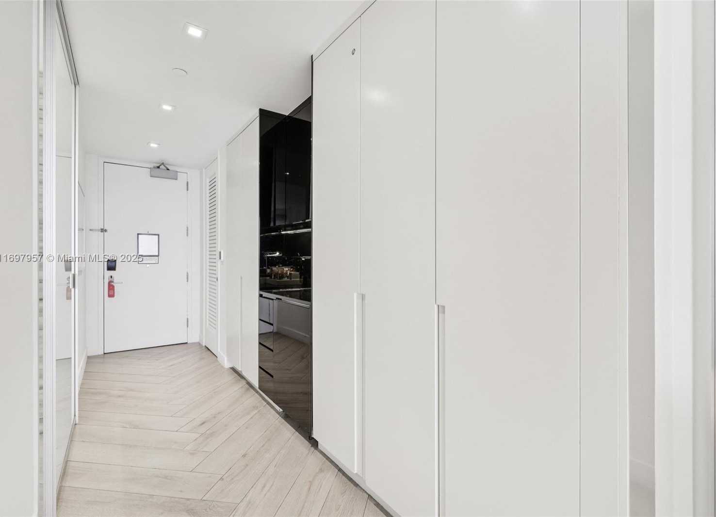 Small Image of 2201 COLLINS AVE #623, Miami Beach Number 14