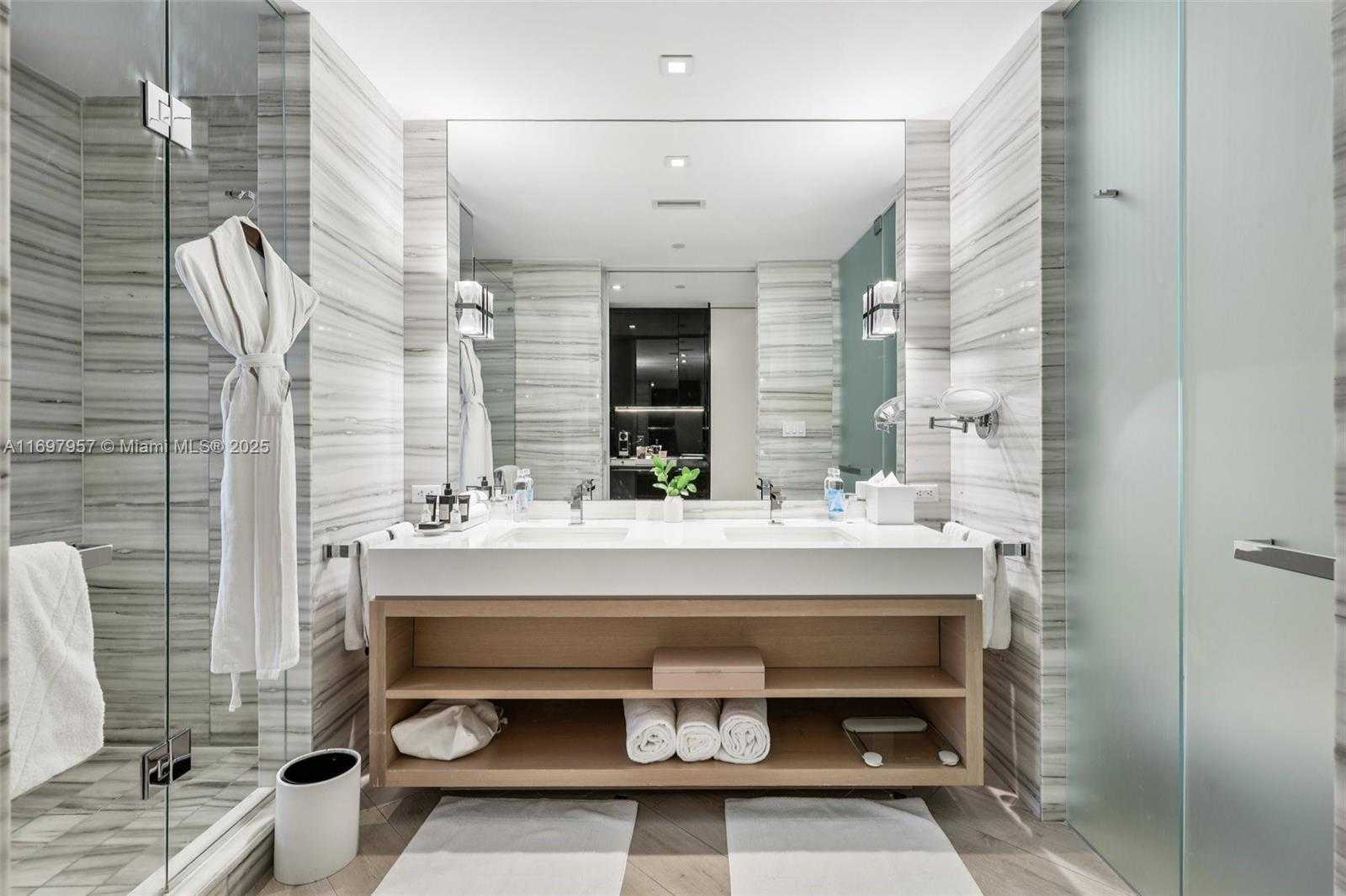 Small Image of 2201 COLLINS AVE #623, Miami Beach Number 17