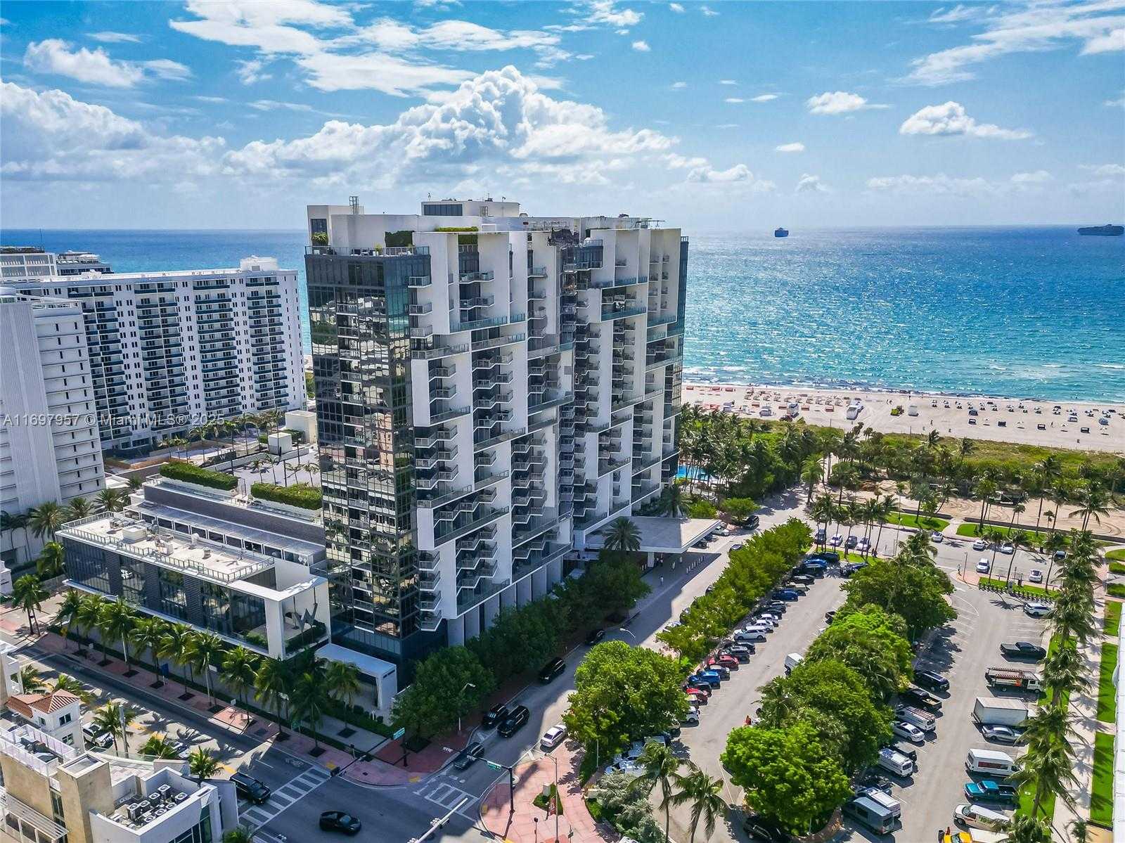 Small Image of 2201 COLLINS AVE #623, Miami Beach Number 32