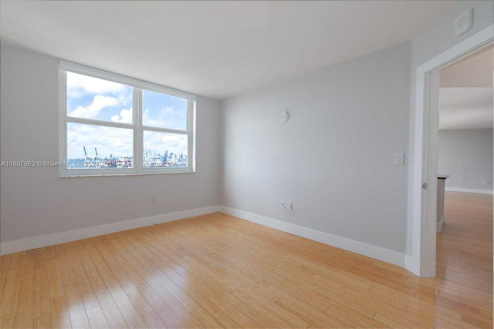 Small Image of 90 ALTON RD #1712, Miami Beach Number 25