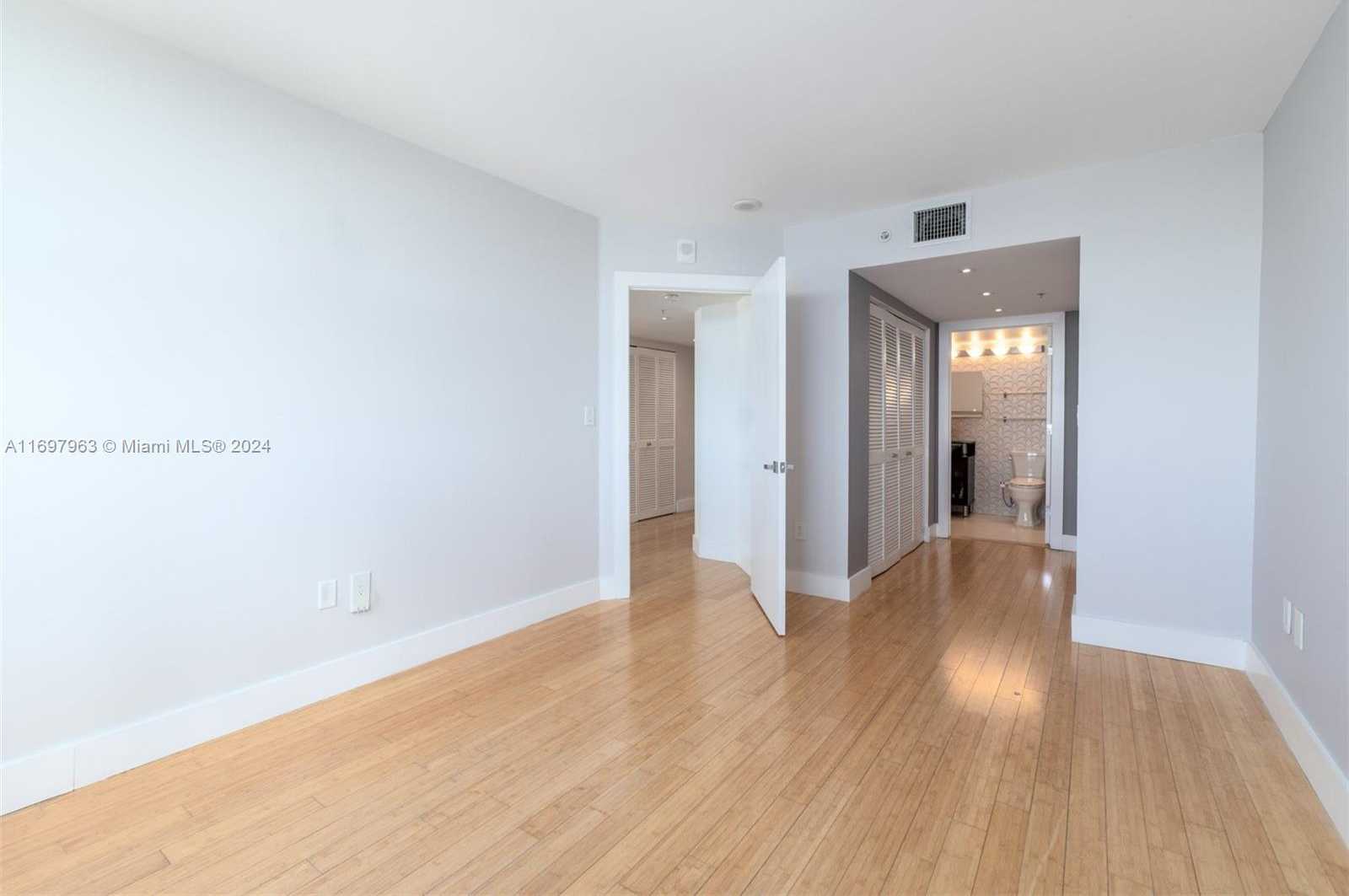 Small Image of 90 ALTON RD #1712, Miami Beach Number 26