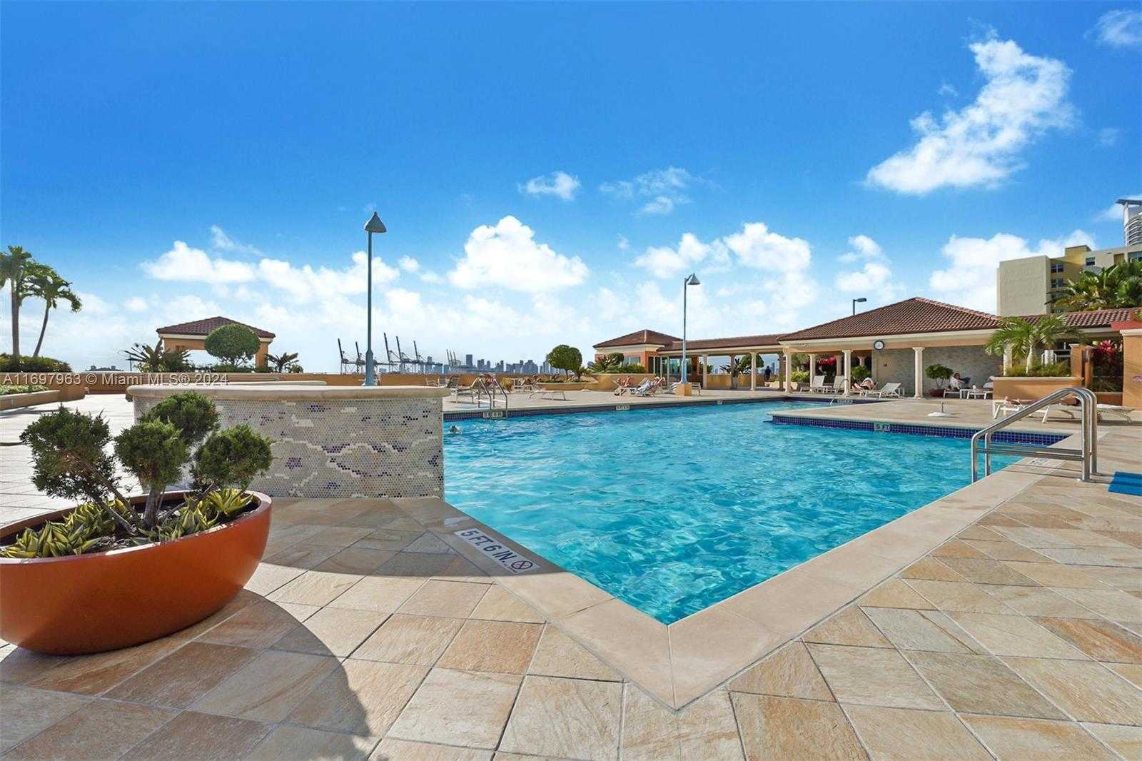 Small Image of 90 ALTON RD #1712, Miami Beach Number 36