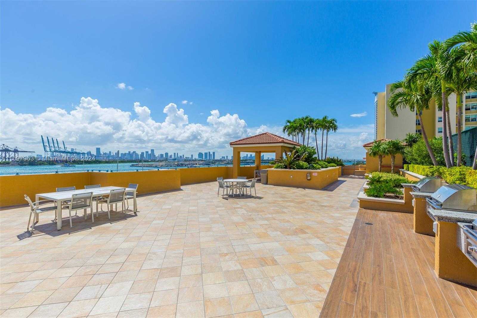 Small Image of 90 ALTON RD #1712, Miami Beach Number 38