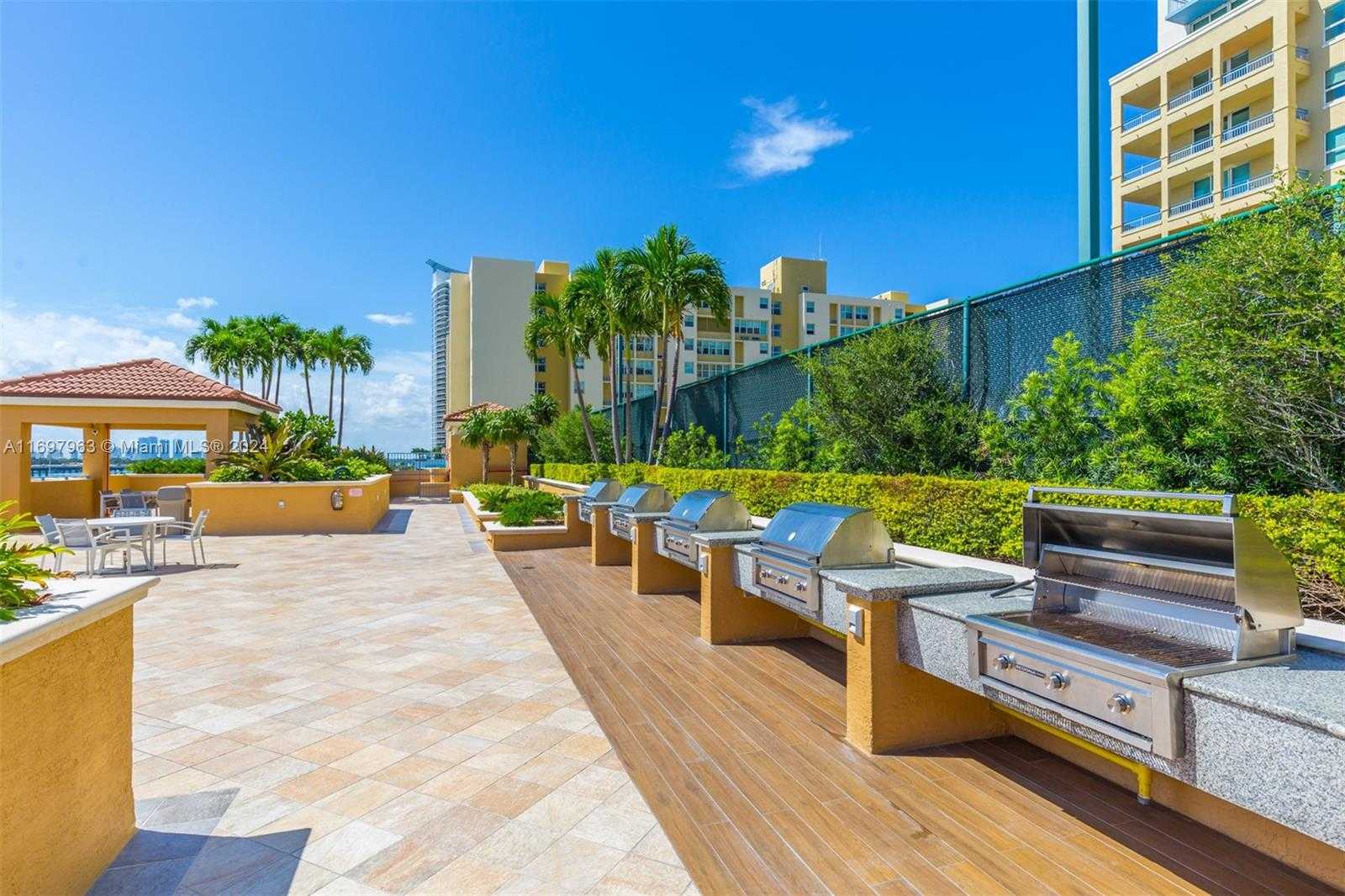 Small Image of 90 ALTON RD #1712, Miami Beach Number 41