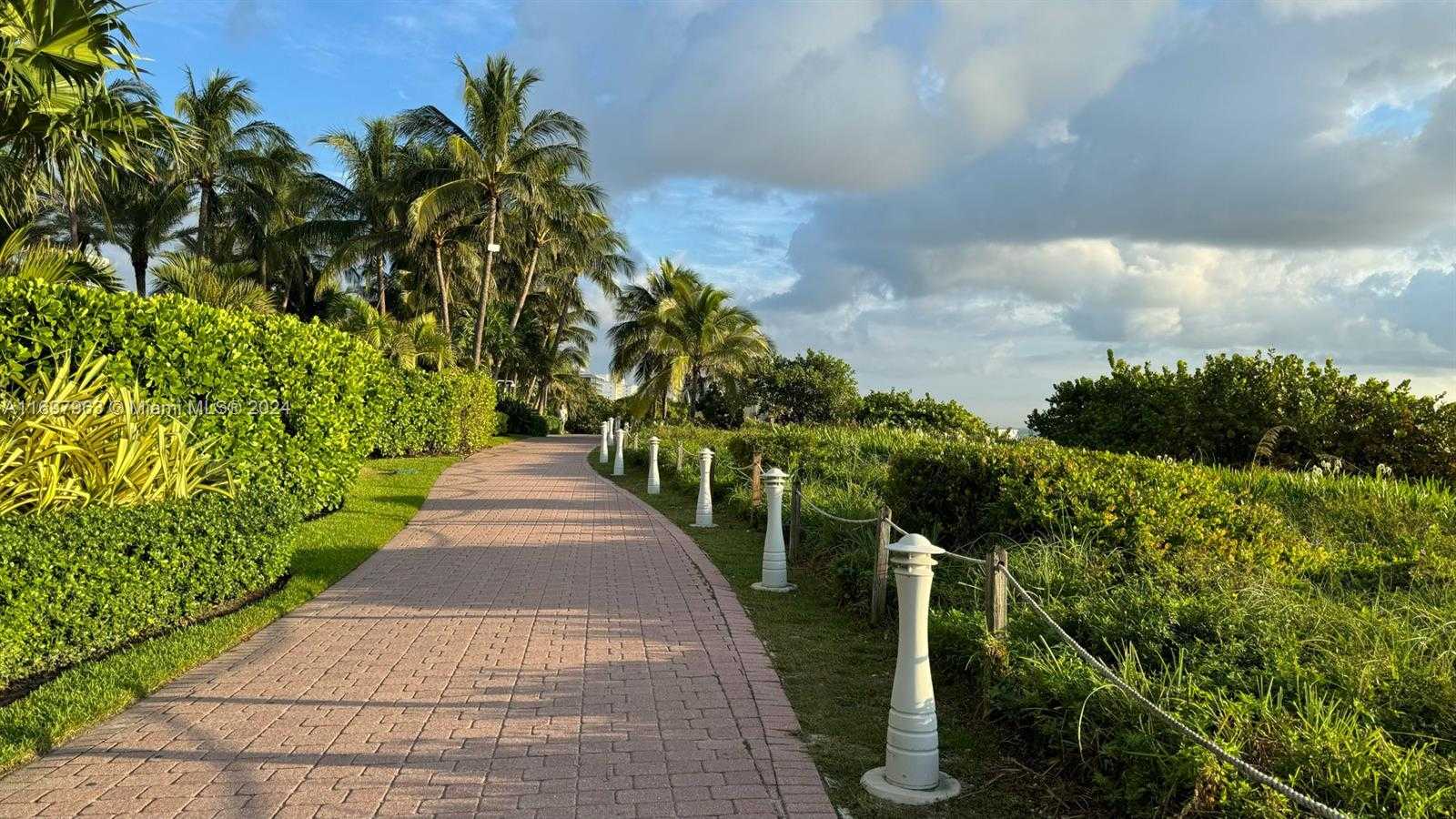 Small Image of 90 ALTON RD #1712, Miami Beach Number 48