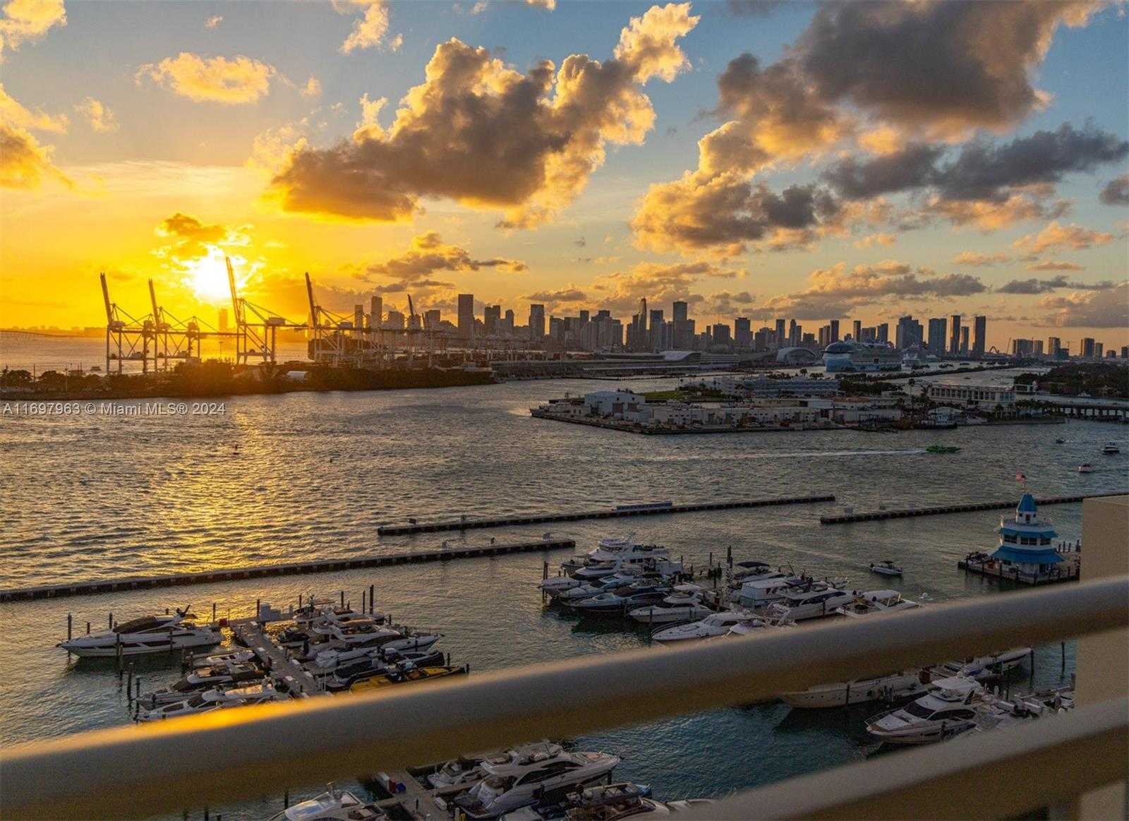 Small Image of 90 ALTON RD #1712, Miami Beach Number 7