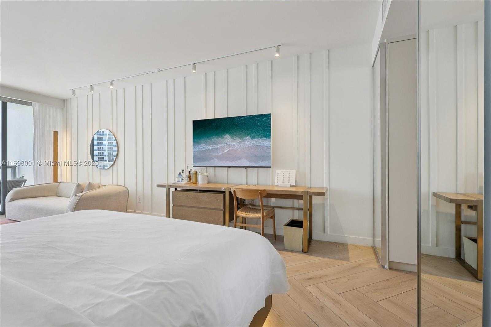 Small Image of 2201 COLLINS AVE #1013, Miami Beach Number 18