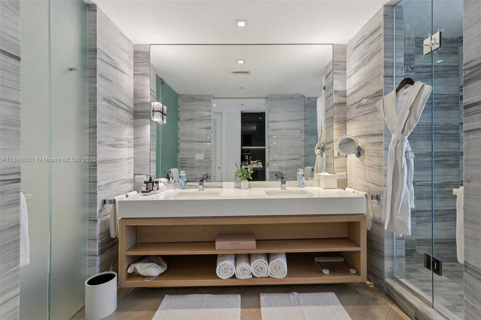 Small Image of 2201 COLLINS AVE #1013, Miami Beach Number 19