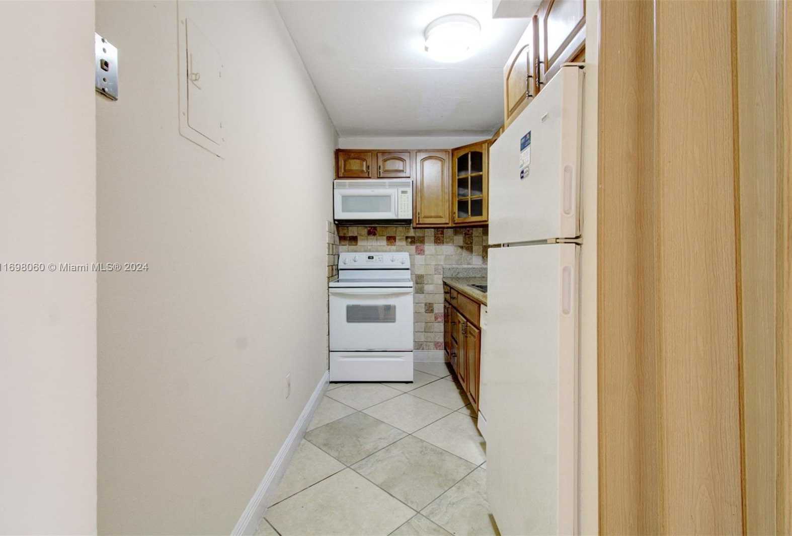 Small Image of 4717 NORTH WEST 7TH ST #604-10, Miami Number 11