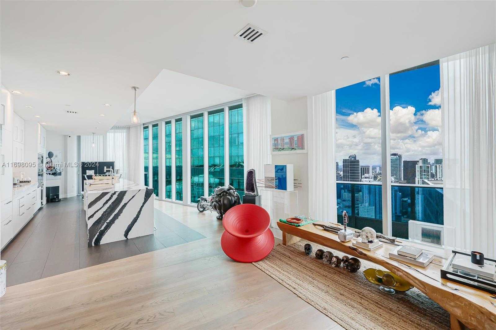 Small Image of 200 BISCAYNE BOULEVARD WAY #5301, Miami Number 5