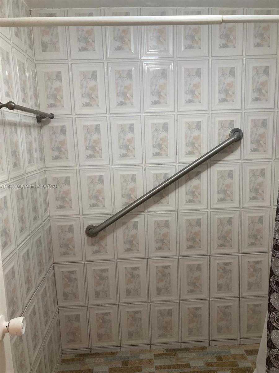 Small Image of 1850 WEST 56TH ST #2307, Hialeah Number 9