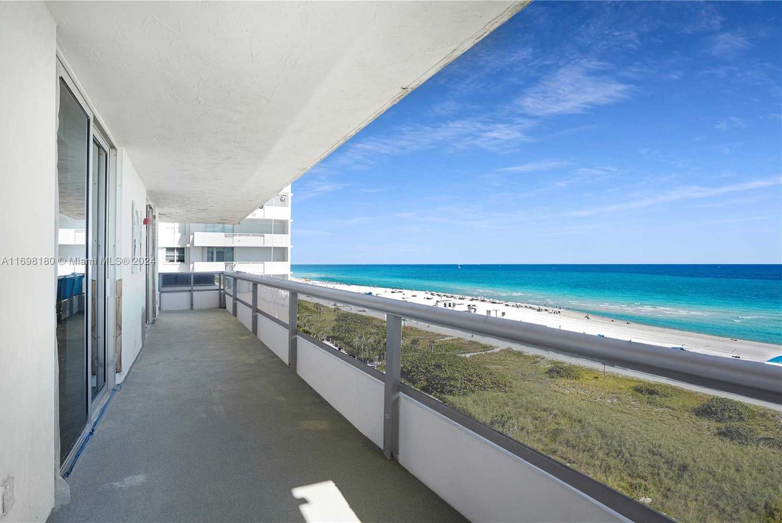 Small Image of 5801 Collins Ave, Miami Beach, FL 33140, USA Number 10
