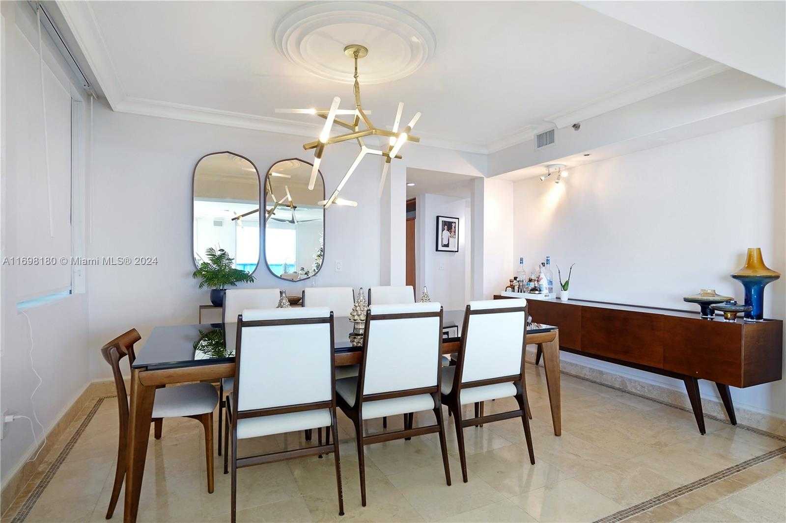 Small Image of 5801 Collins Ave, Miami Beach, FL 33140, USA Number 11