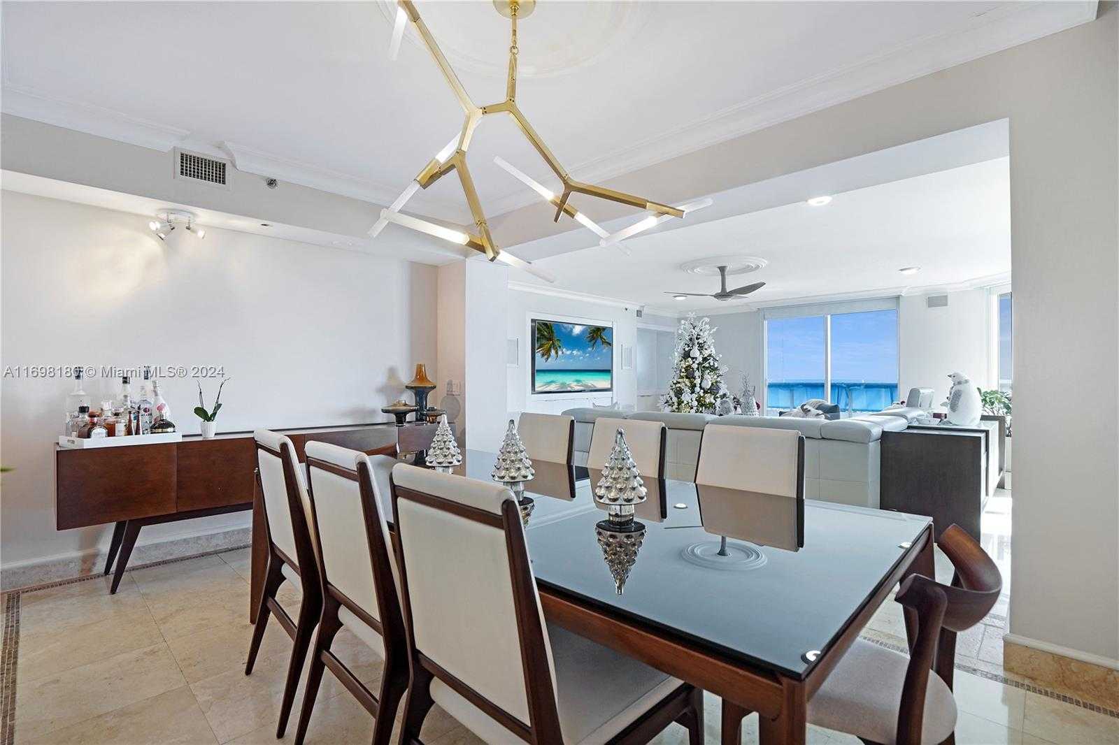 Small Image of 5801 Collins Ave, Miami Beach, FL 33140, USA Number 12