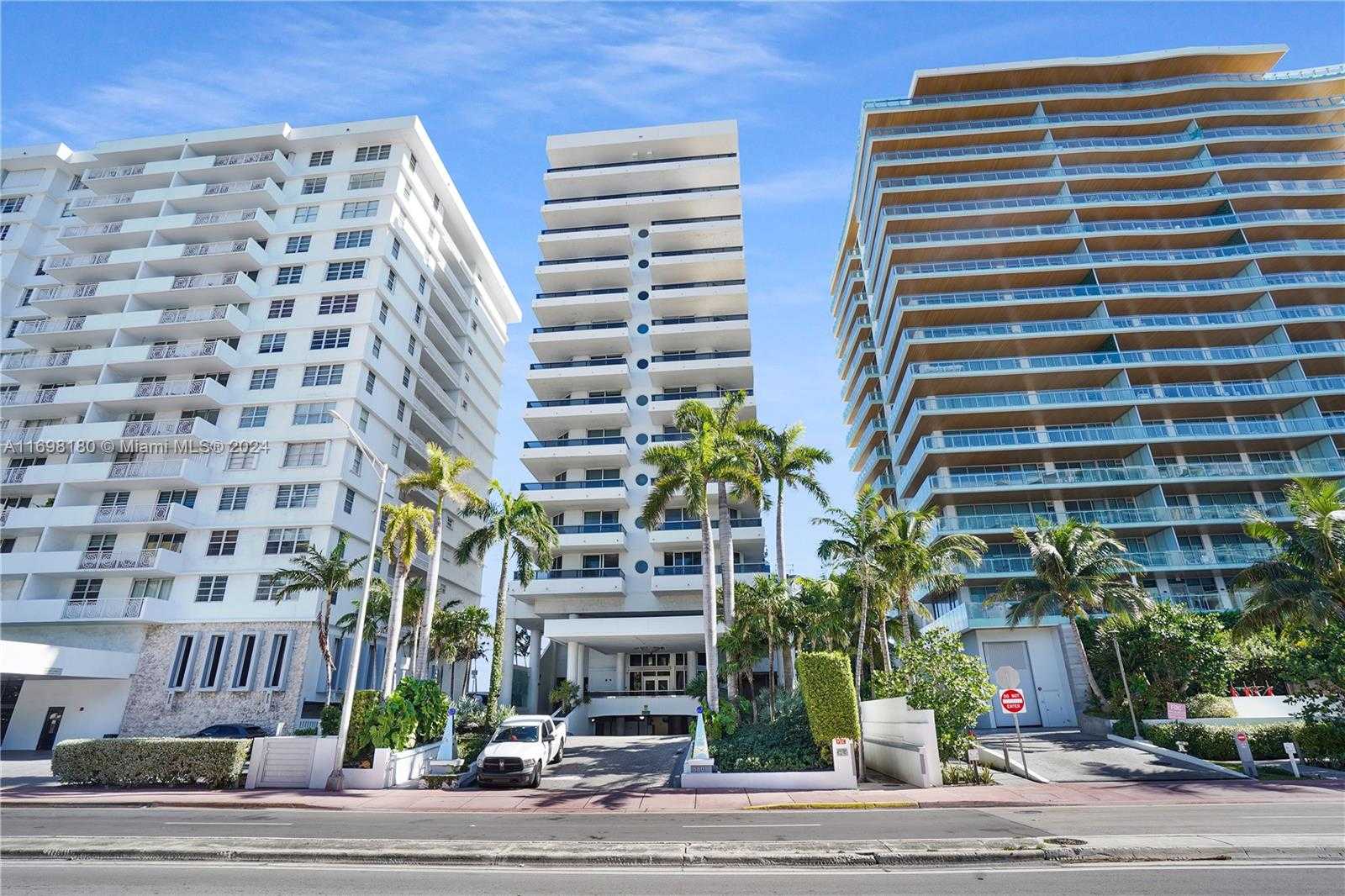 Small Image of 5801 Collins Ave, Miami Beach, FL 33140, USA Number 28