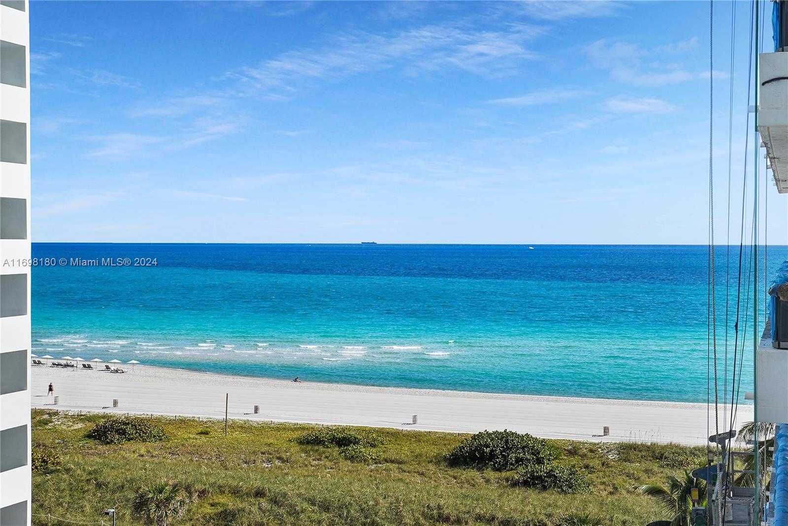 Small Image of 5801 Collins Ave, Miami Beach, FL 33140, USA Number 3