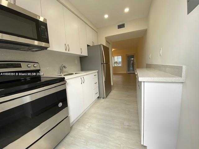 Small Image of 3530 SOUTH WEST 9TH TER #6B, Miami Number 4