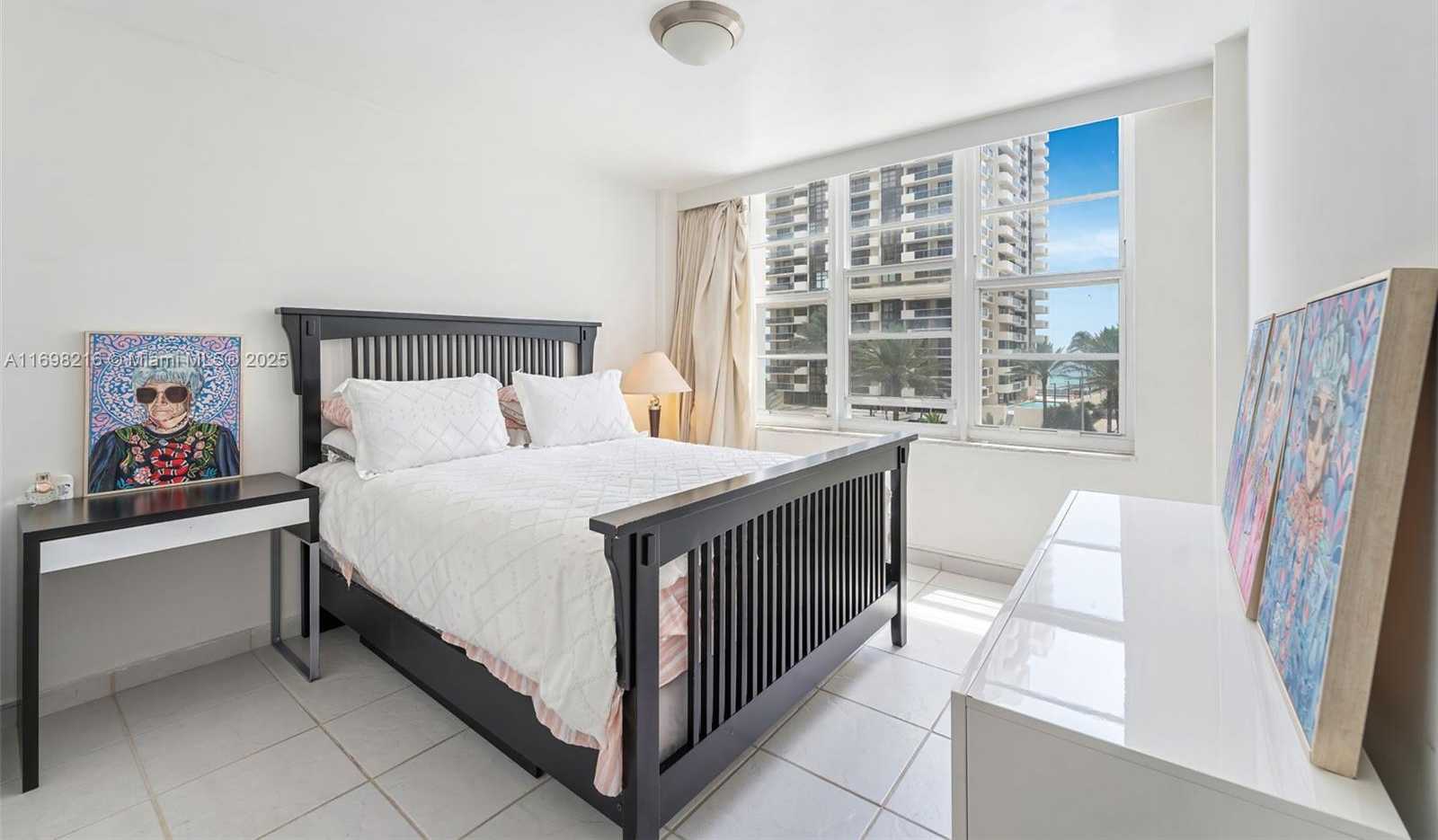 Small Image of 5700 COLLINS AVE #5B, Miami Beach Number 20
