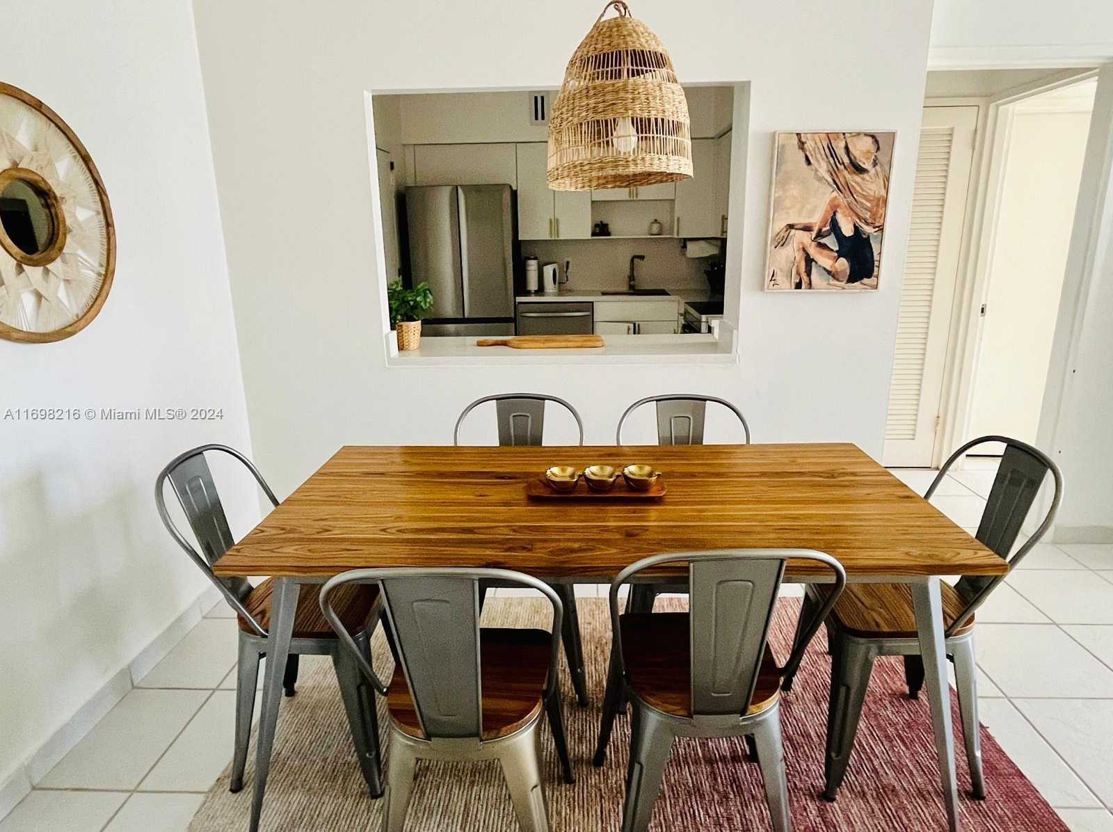 Small Image of 5700 COLLINS AVE #5B, Miami Beach Number 6